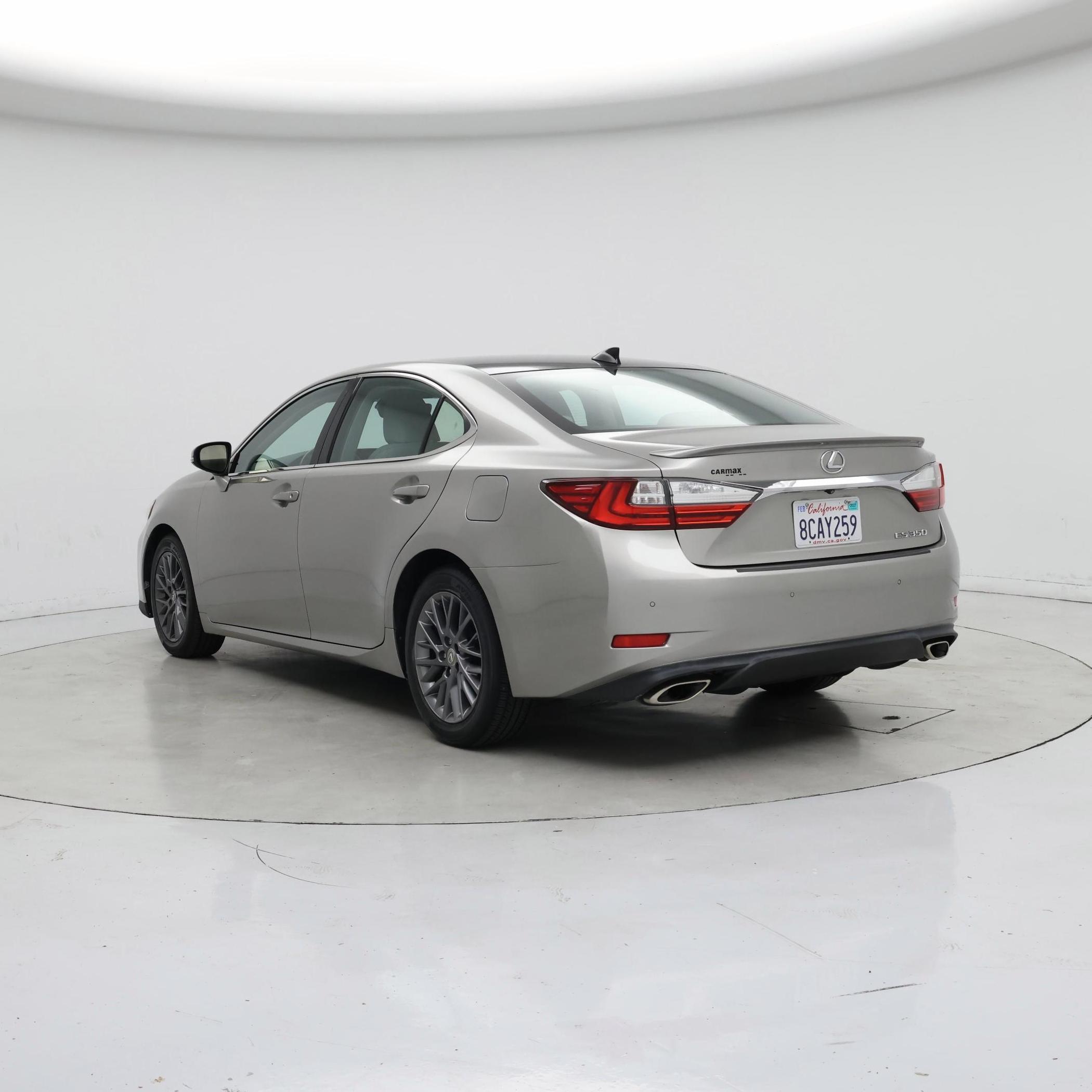 Thumbnail: 2018 Lexus ES - 2