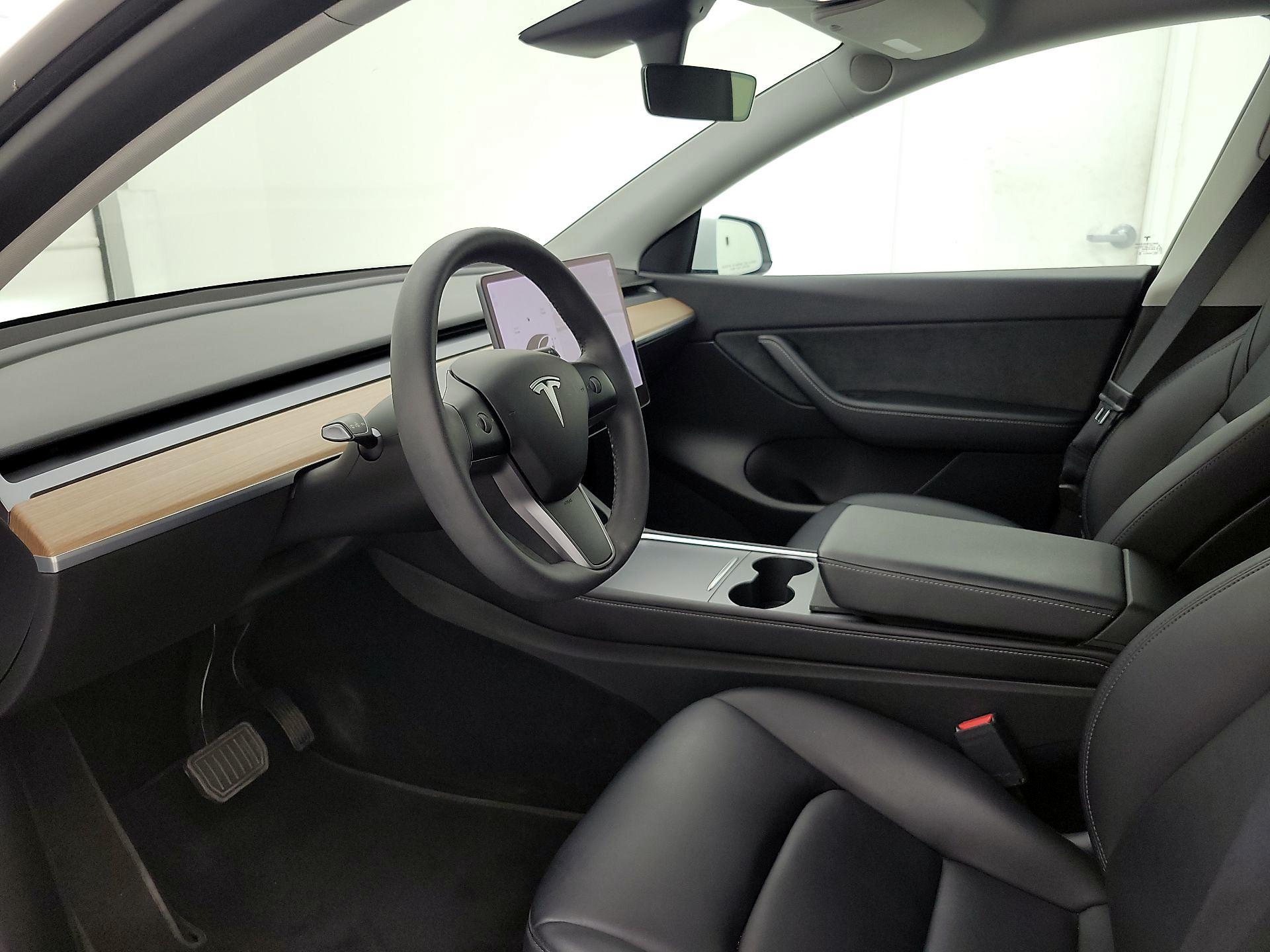 Thumbnail: 2022 Tesla Model Y - 11