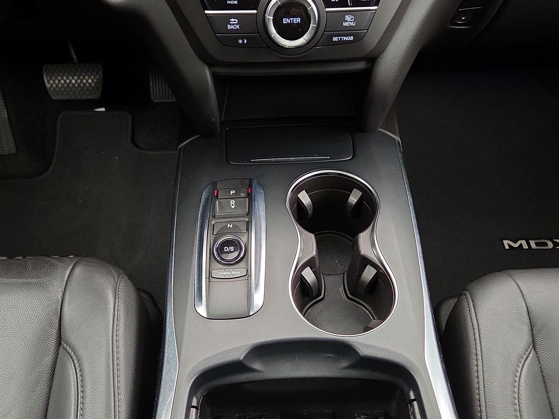 Thumbnail: 2017 Acura MDX - 17