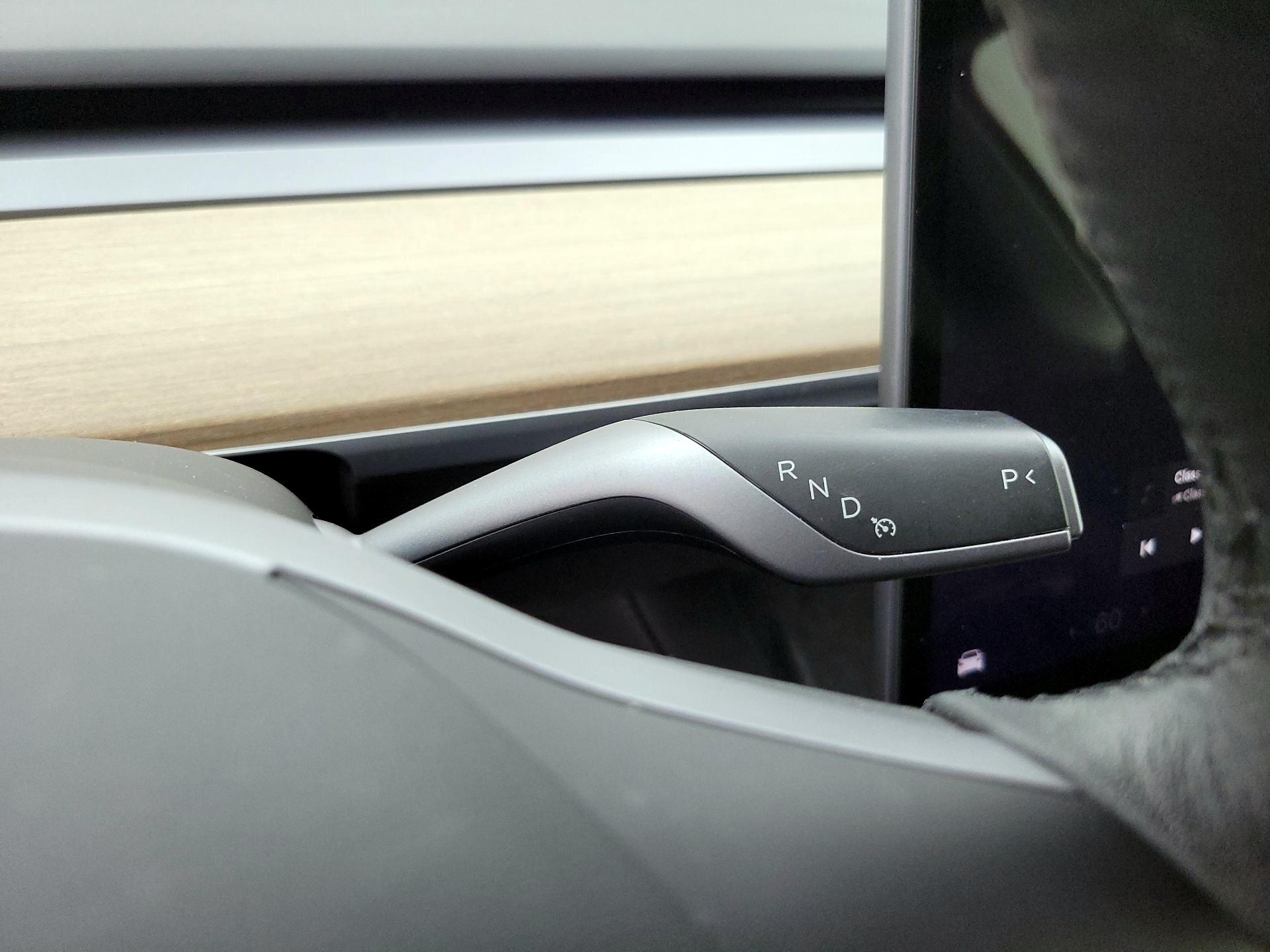 Thumbnail: 2022 Tesla Model Y - 17