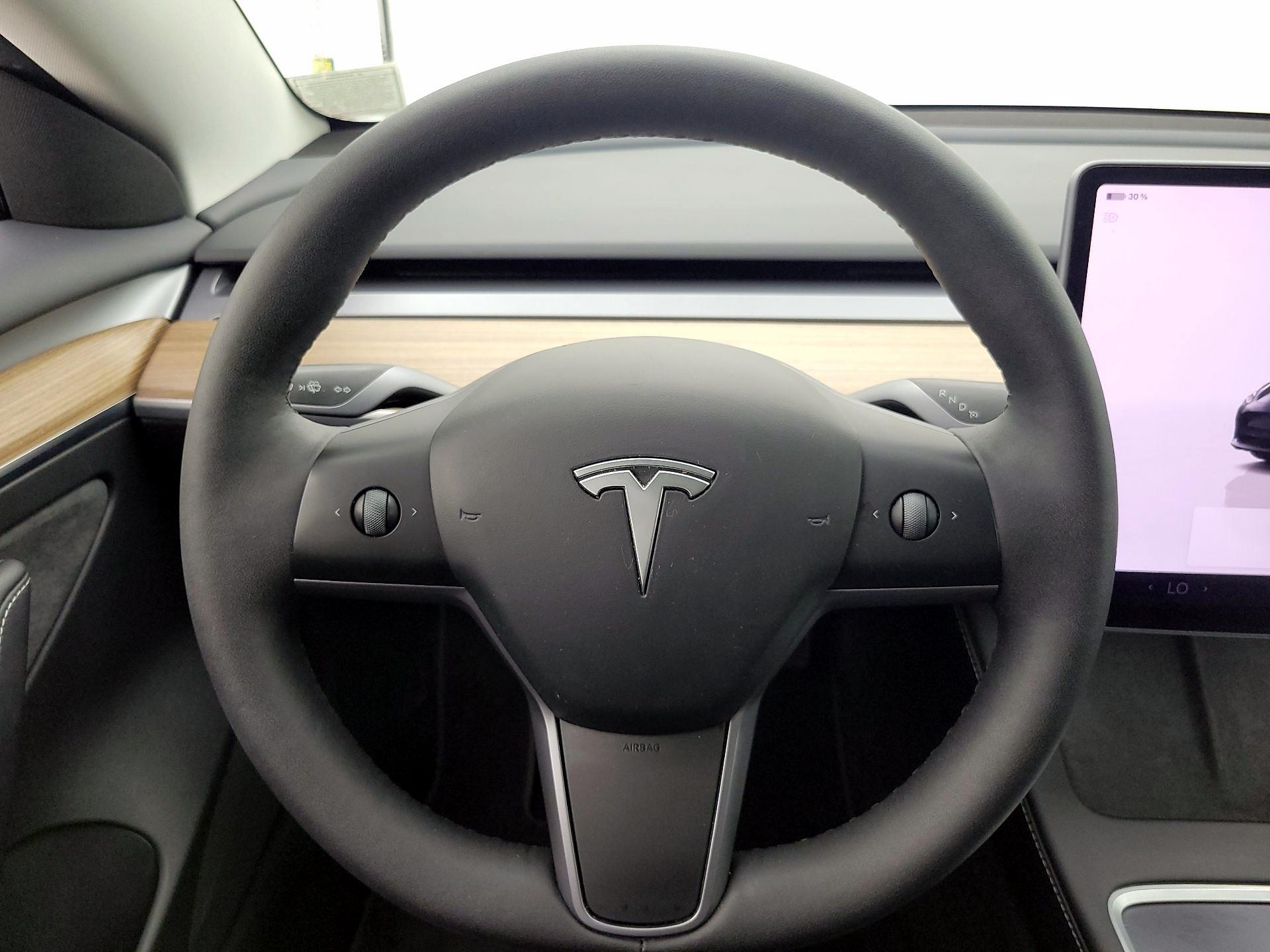Thumbnail: 2023 Tesla Model 3 - 10