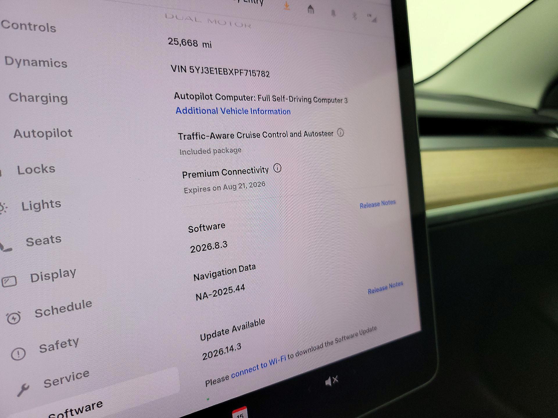 Thumbnail: 2023 Tesla Model 3 - 13