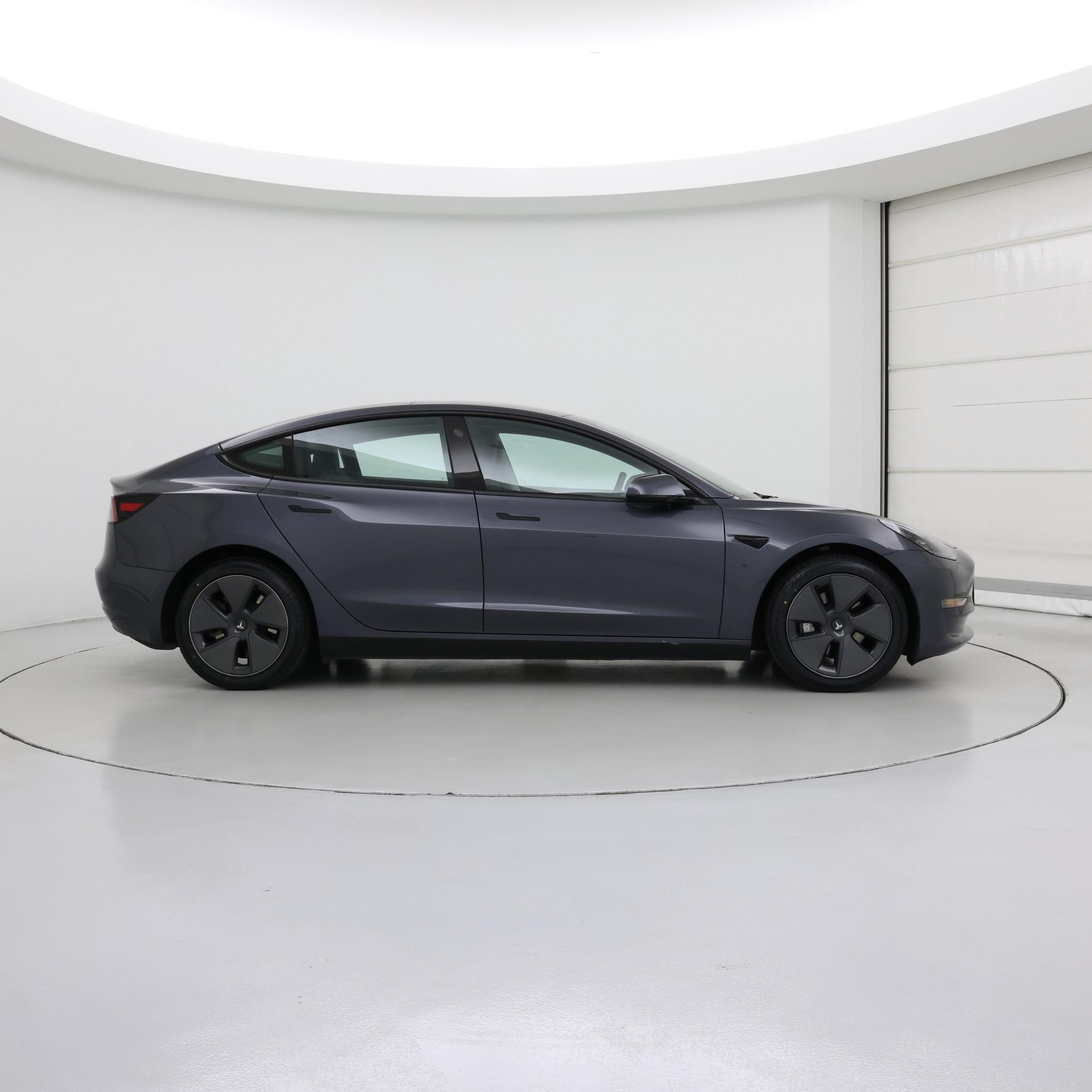 Thumbnail: 2023 Tesla Model 3 - 7