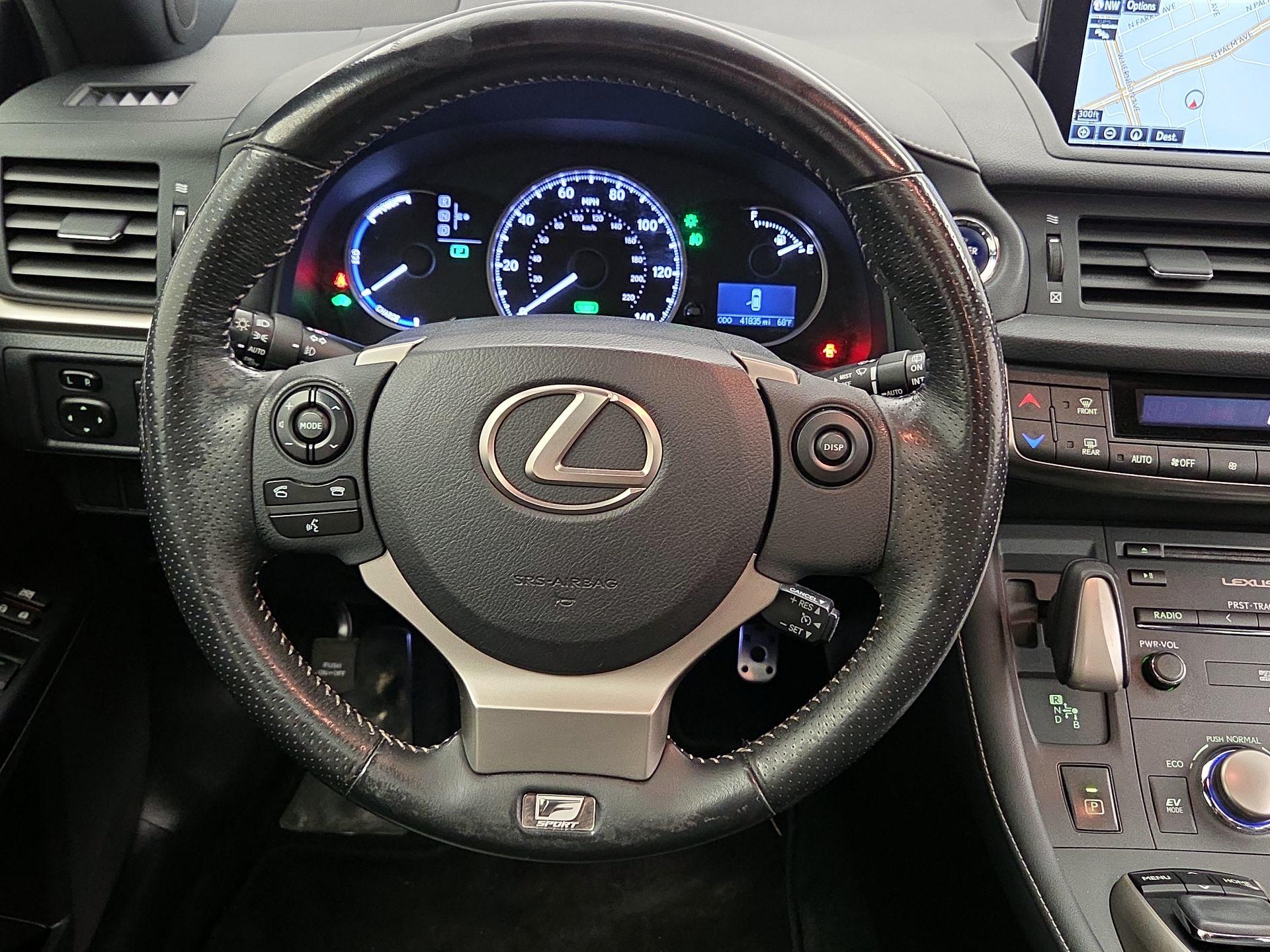 Thumbnail: 2015 Lexus CT - 10