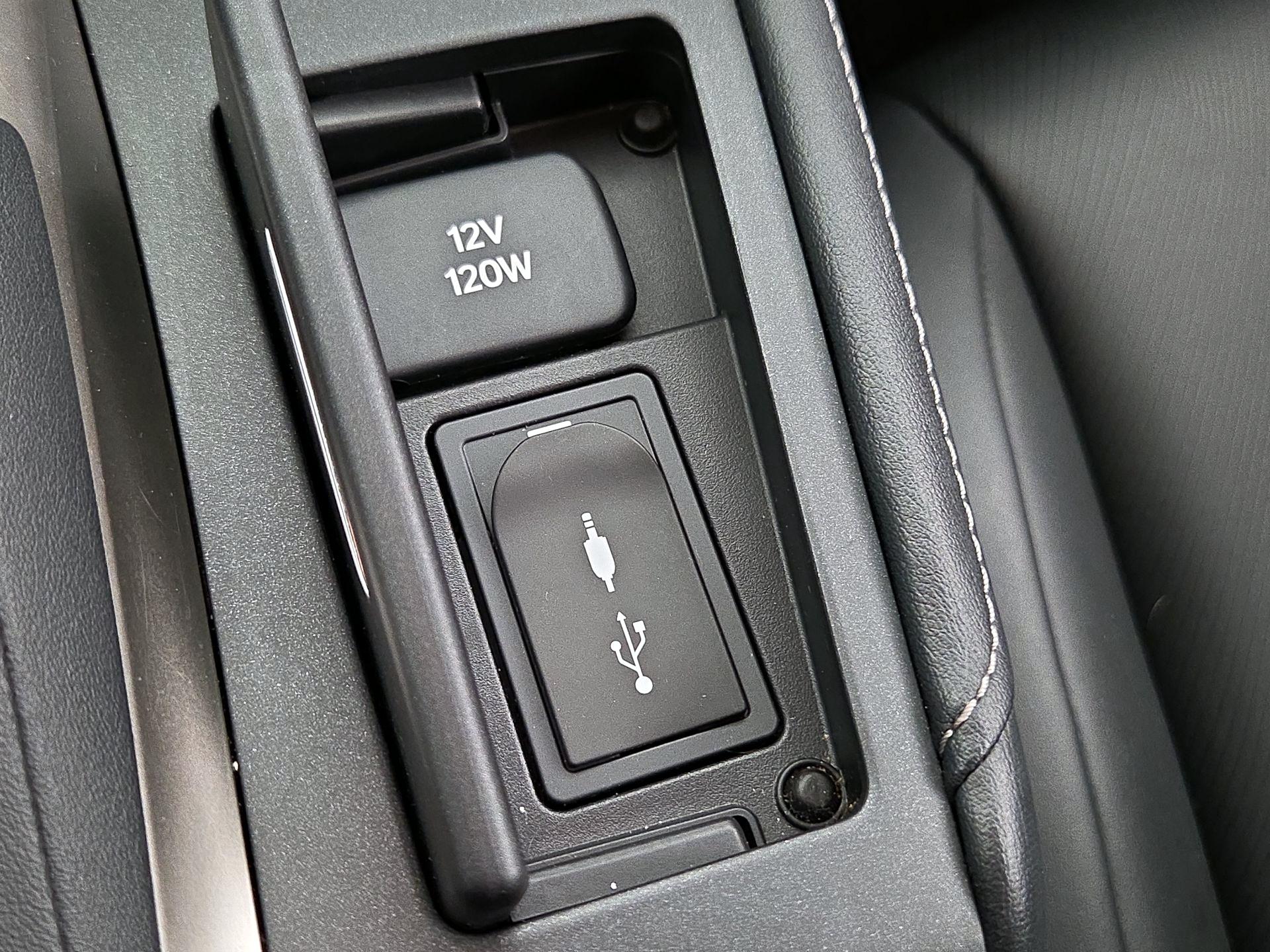 Thumbnail: 2015 Lexus CT - 19