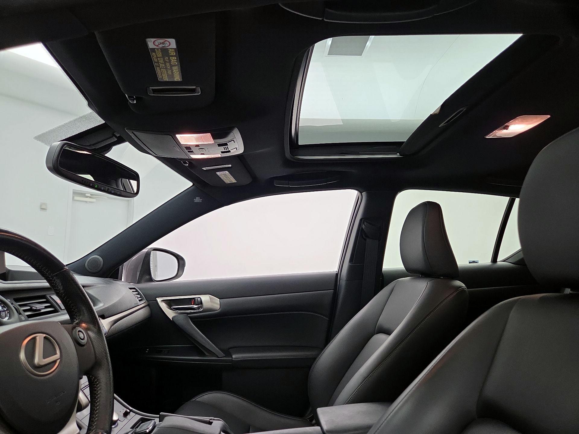 Thumbnail: 2015 Lexus CT - 20