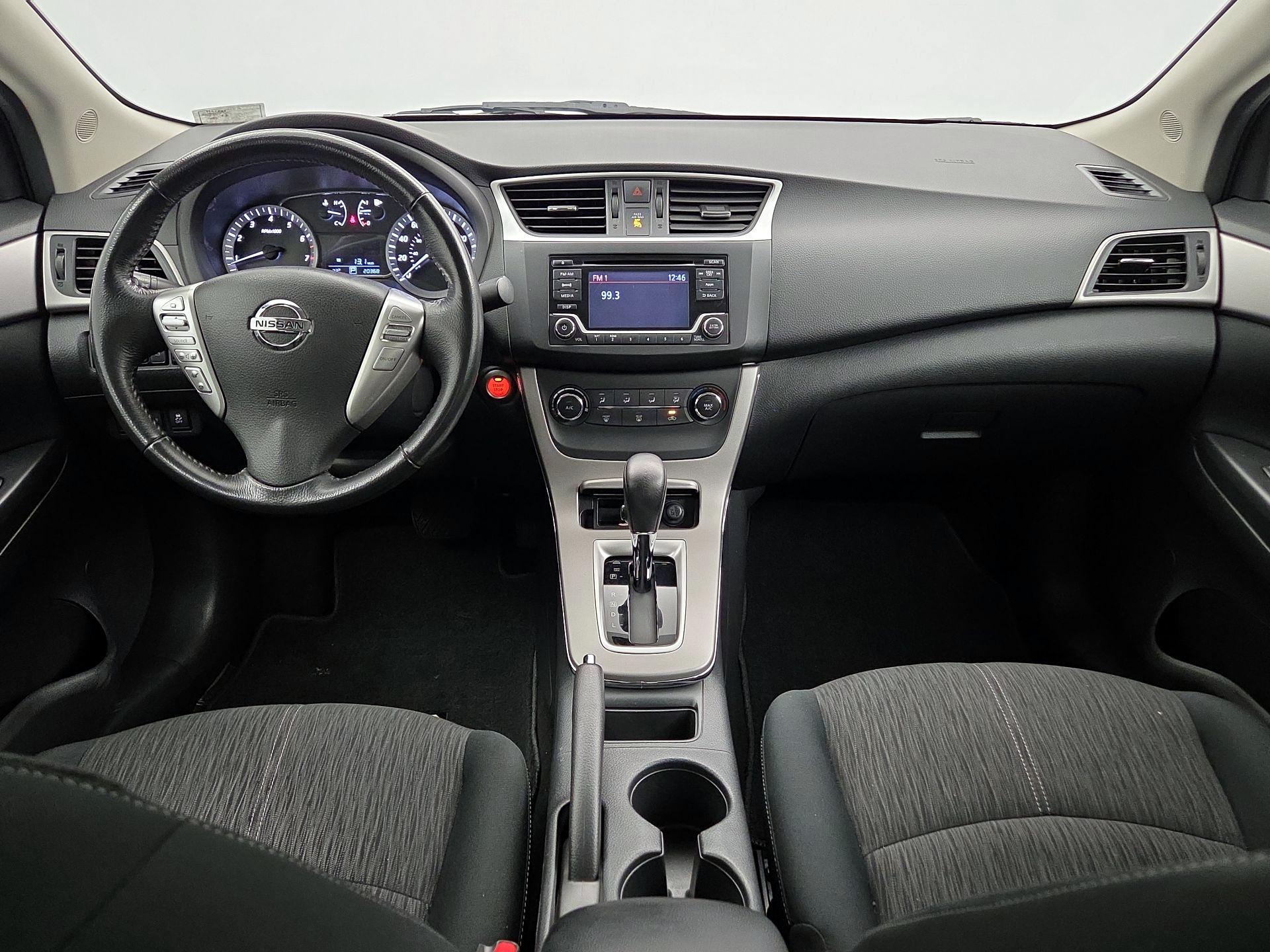 Thumbnail: 2015 Nissan Sentra - 9