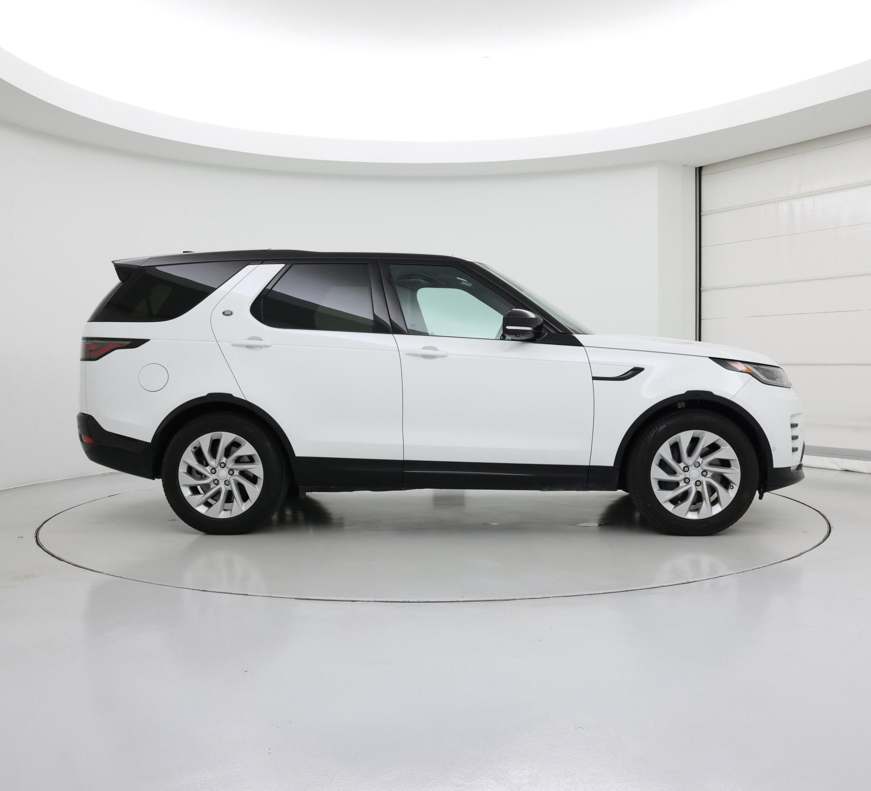 Thumbnail: 2023 Land Rover Discovery - 7