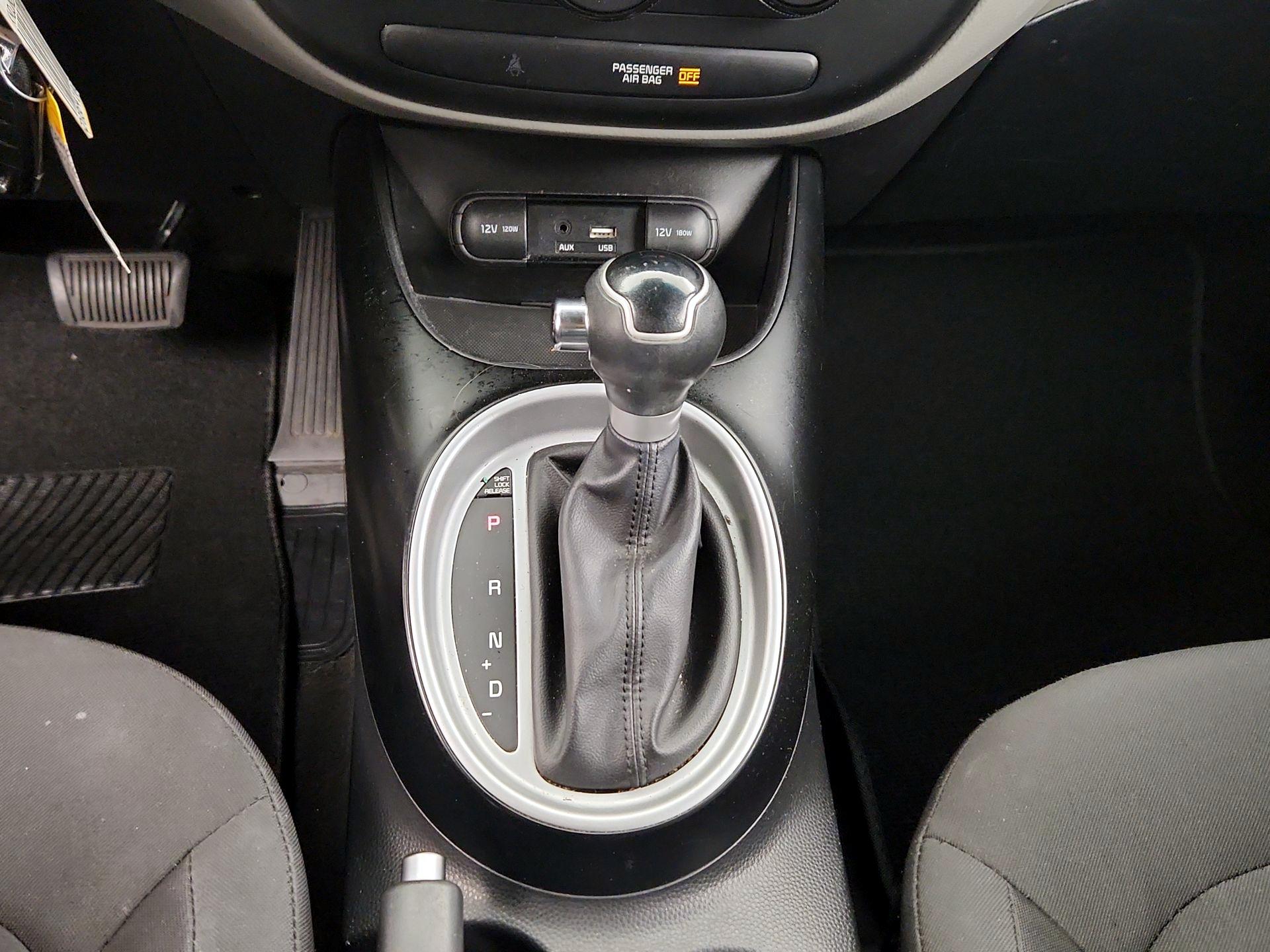 Thumbnail: 2019 Kia Soul - 17