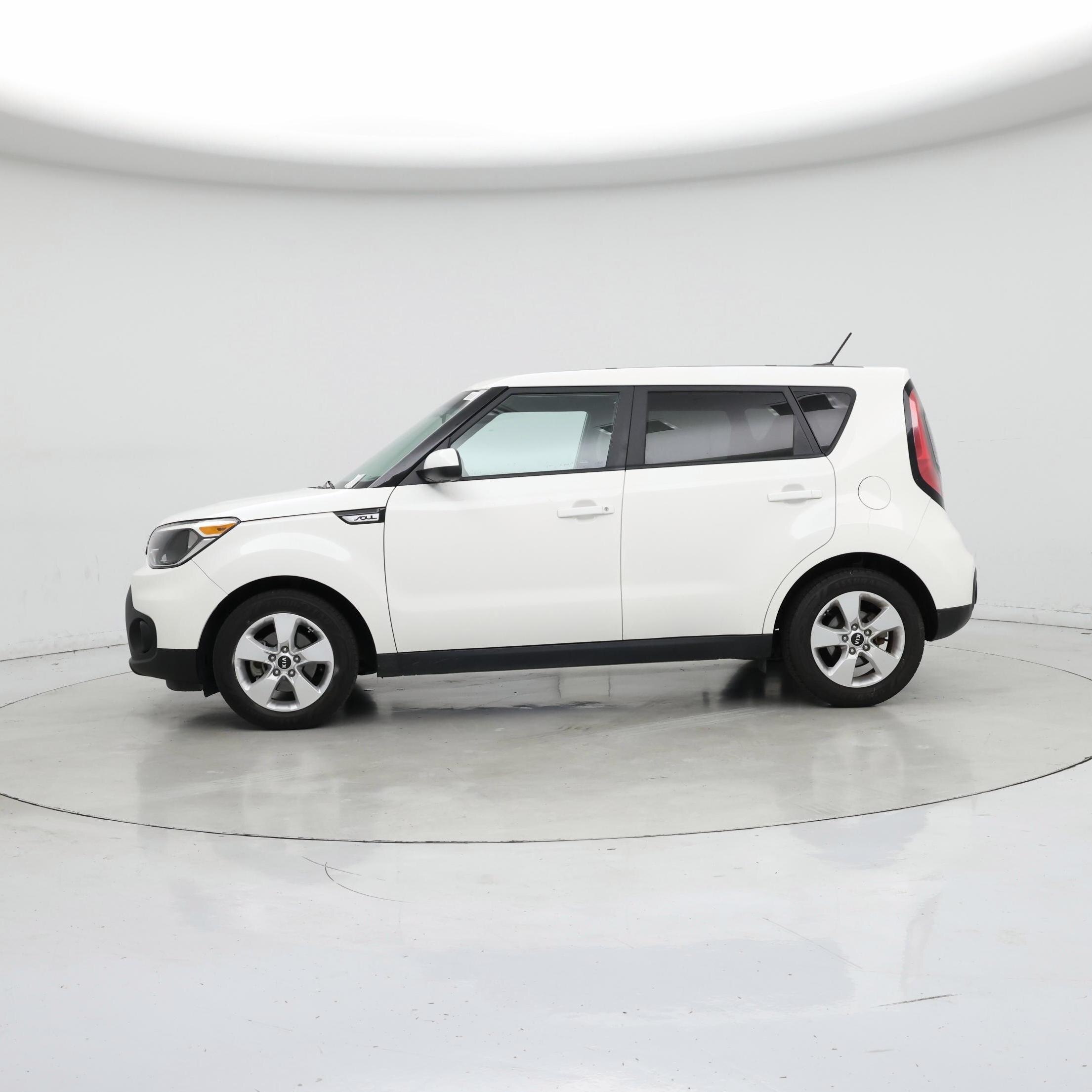 Thumbnail: 2019 Kia Soul - 3