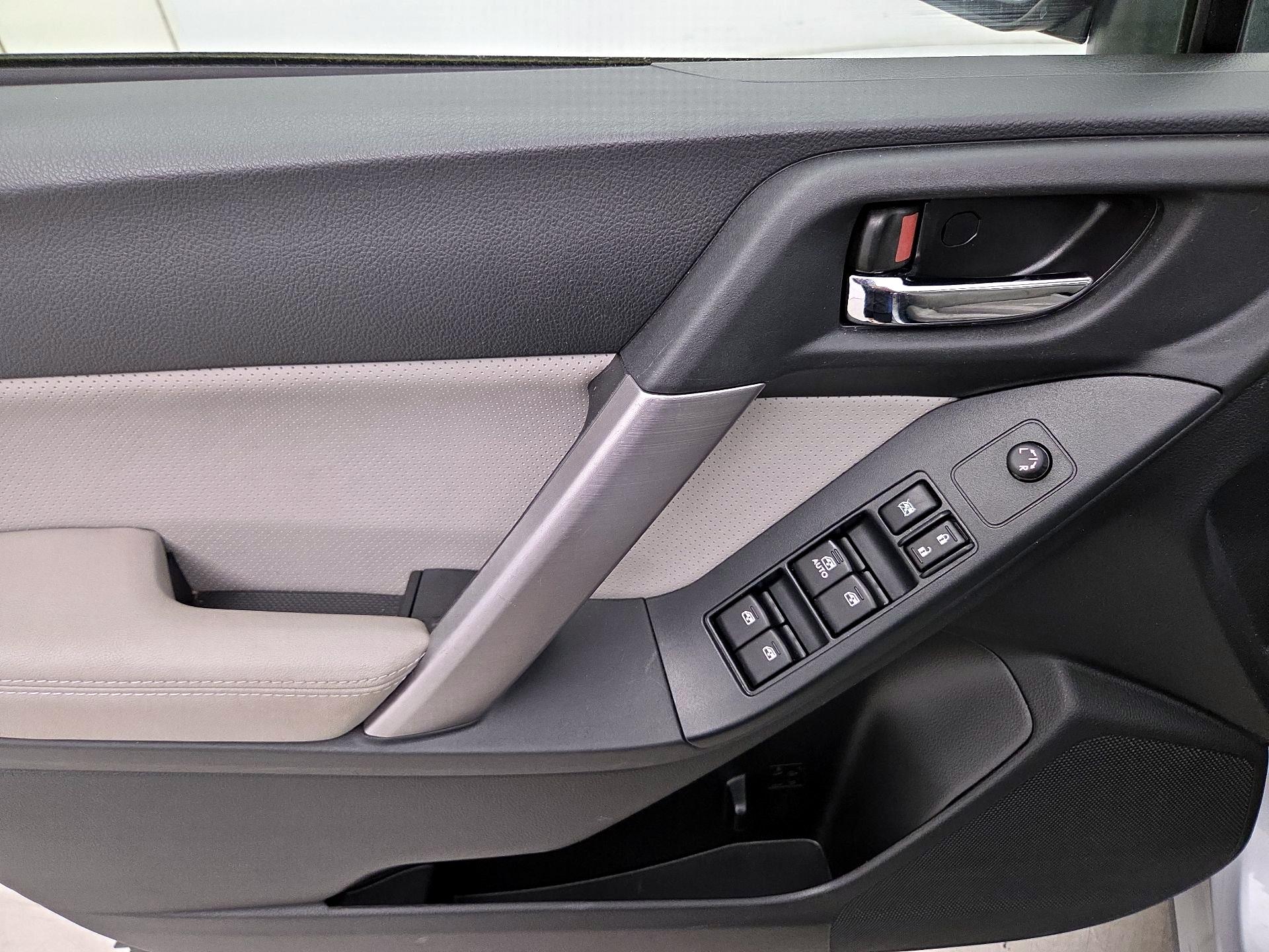 Thumbnail: 2015 Subaru Forester - 12