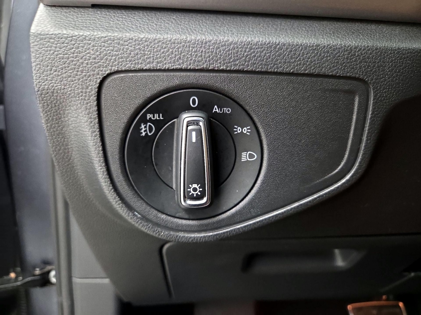 2019 Volkswagen Atlas SE R-Line w/Tech - Photo 14