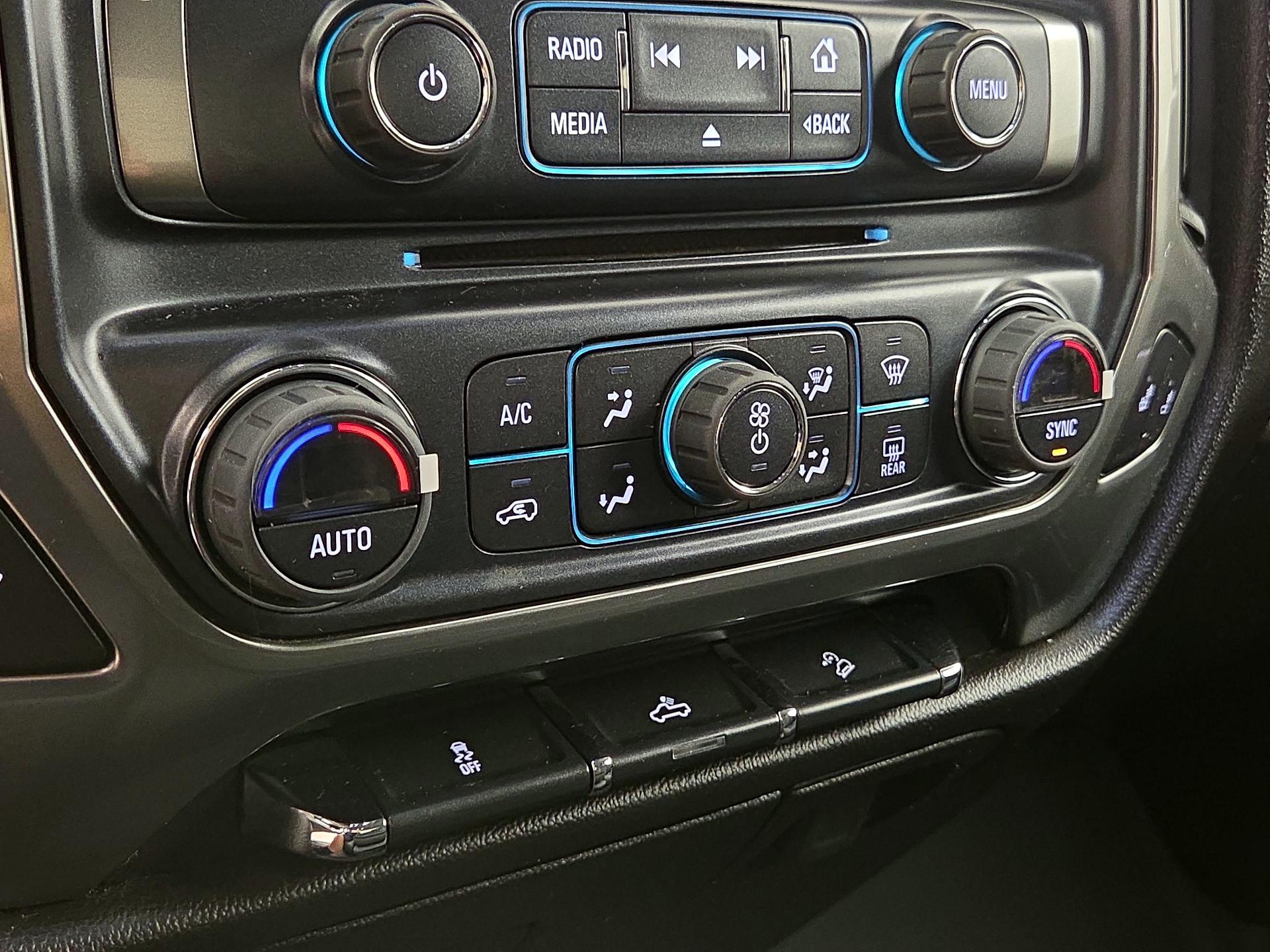 Thumbnail: 2019 Chevrolet Silverado 1500 - 16