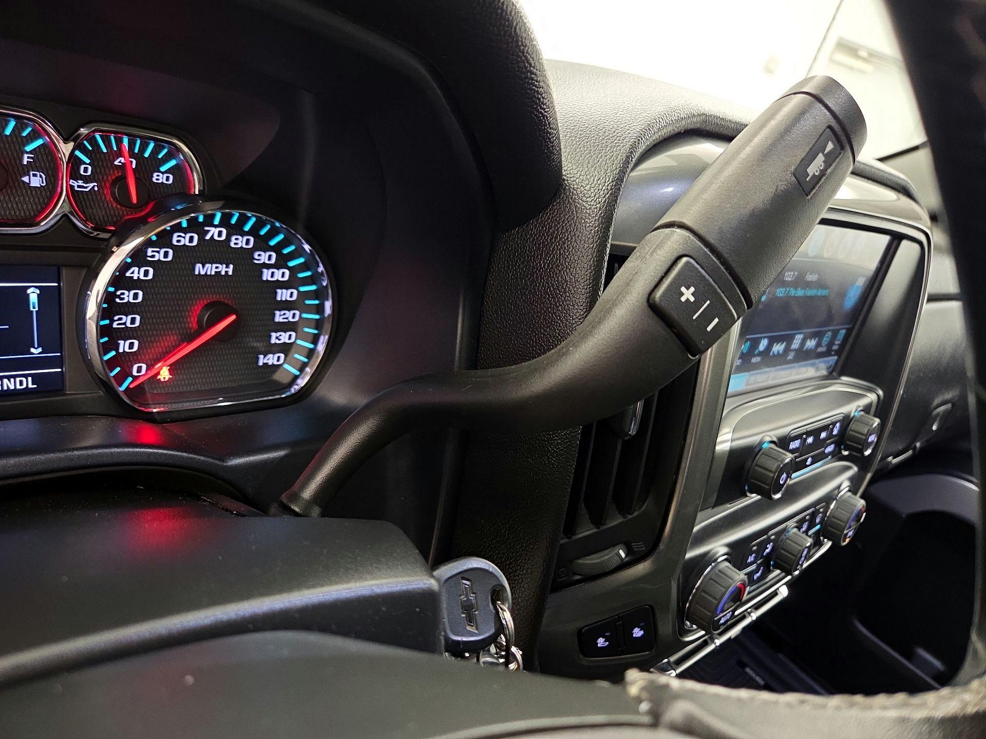Thumbnail: 2019 Chevrolet Silverado 1500 - 17