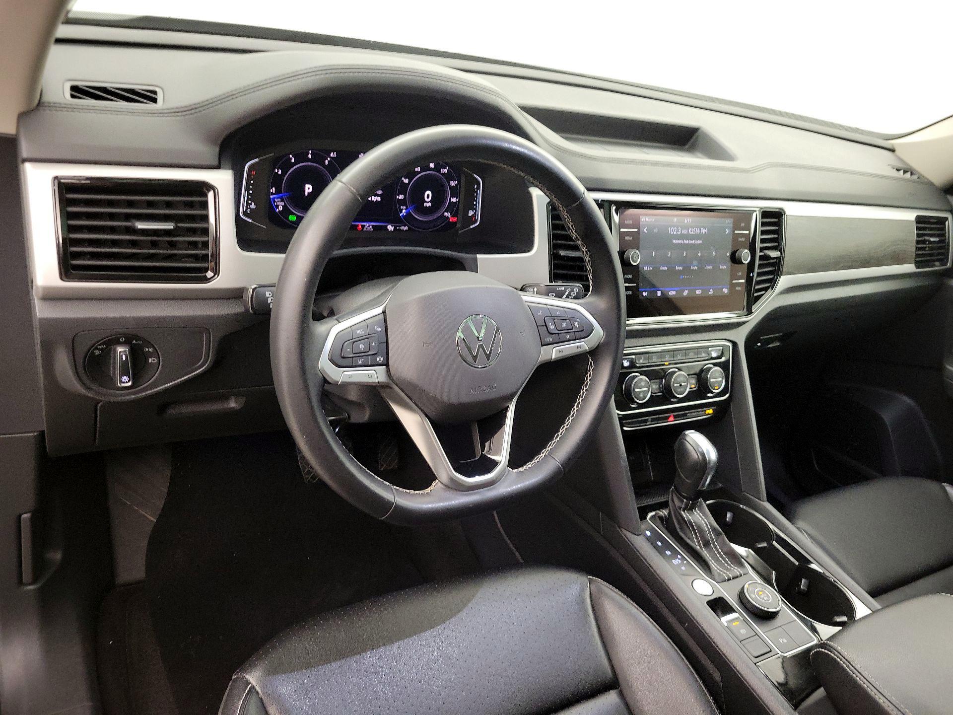 Thumbnail: 2022 Volkswagen Atlas - 9