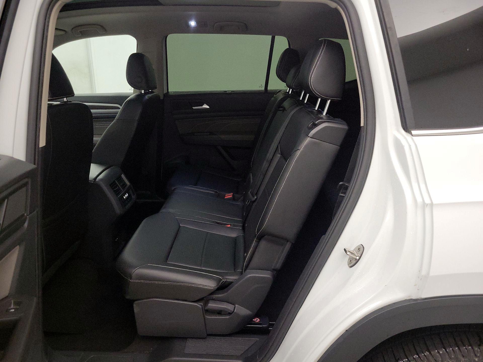 Thumbnail: 2022 Volkswagen Atlas - 20