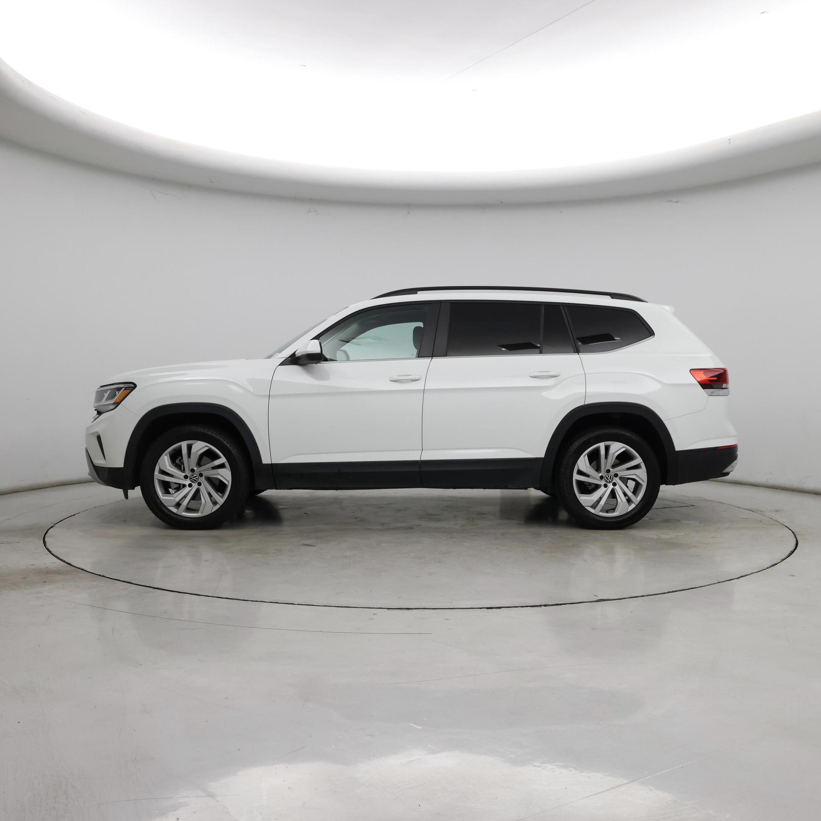 Thumbnail: 2022 Volkswagen Atlas - 3