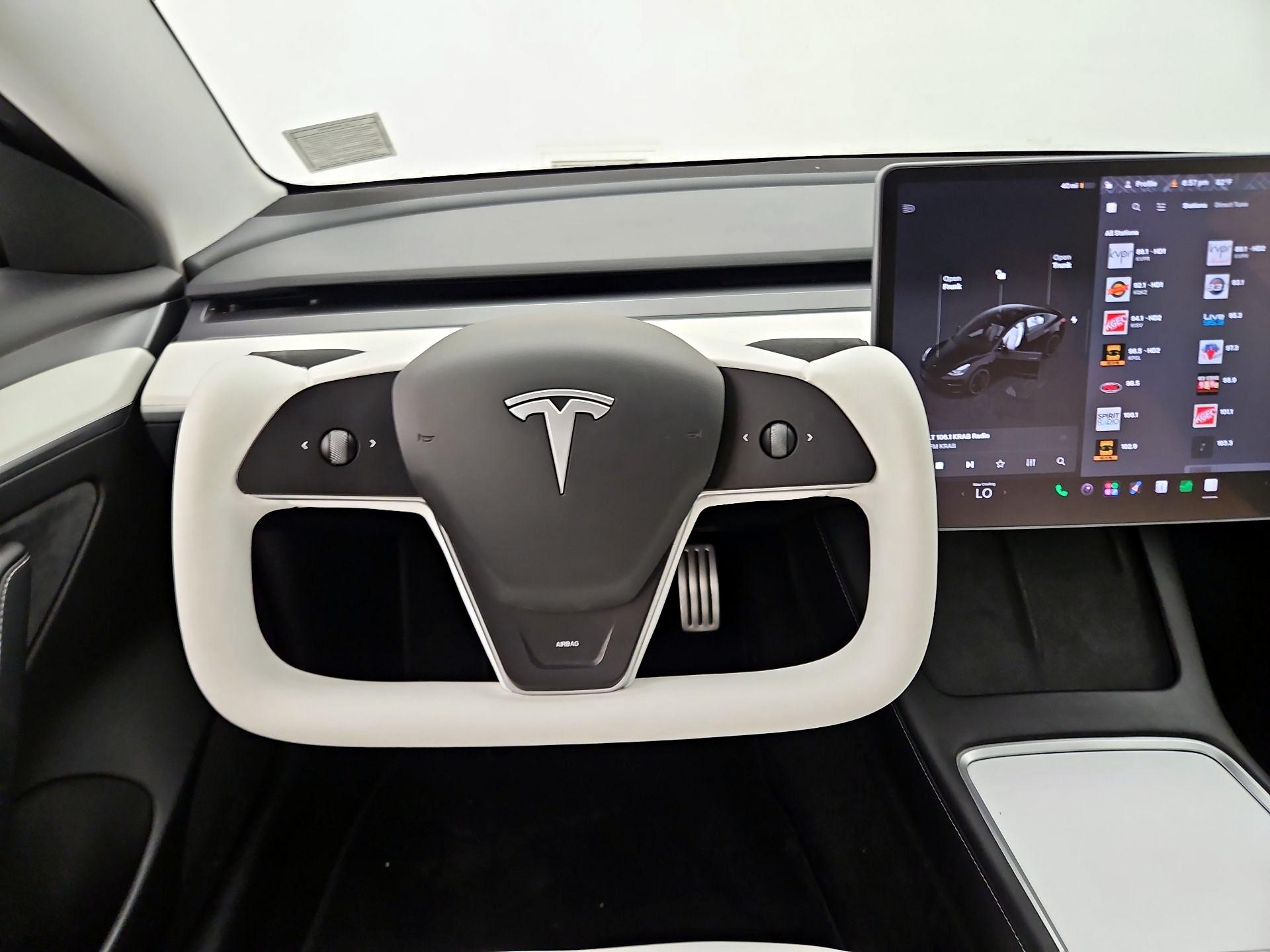 Thumbnail: 2022 Tesla Model 3 - 10