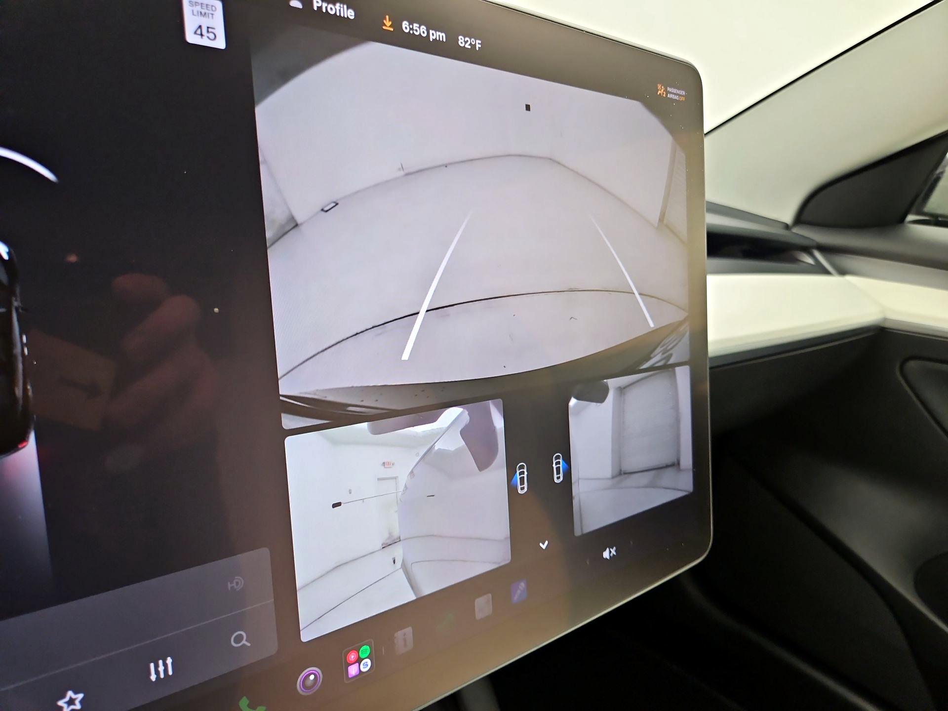 Thumbnail: 2022 Tesla Model 3 - 14