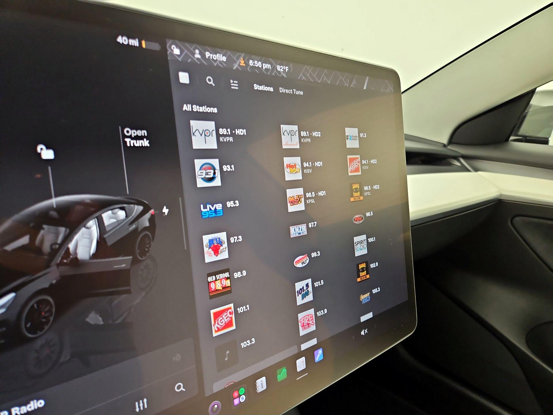 Thumbnail: 2022 Tesla Model 3 - 15