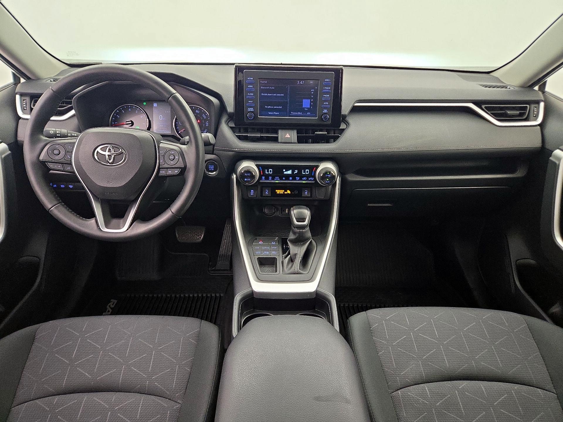 Thumbnail: 2019 Toyota RAV4 - 9