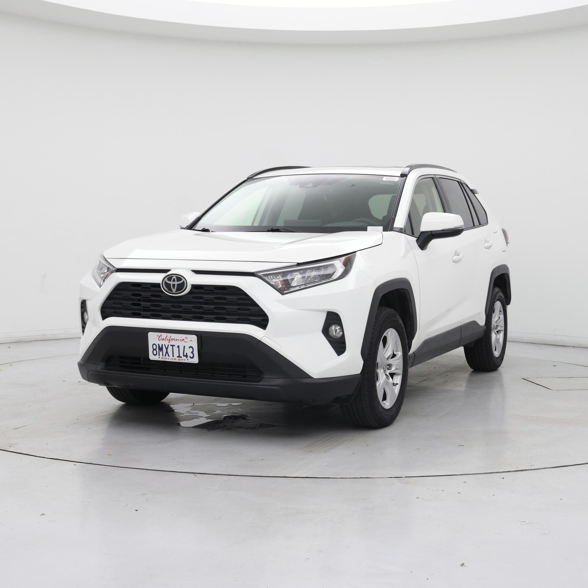 Thumbnail: 2019 Toyota RAV4 - 4