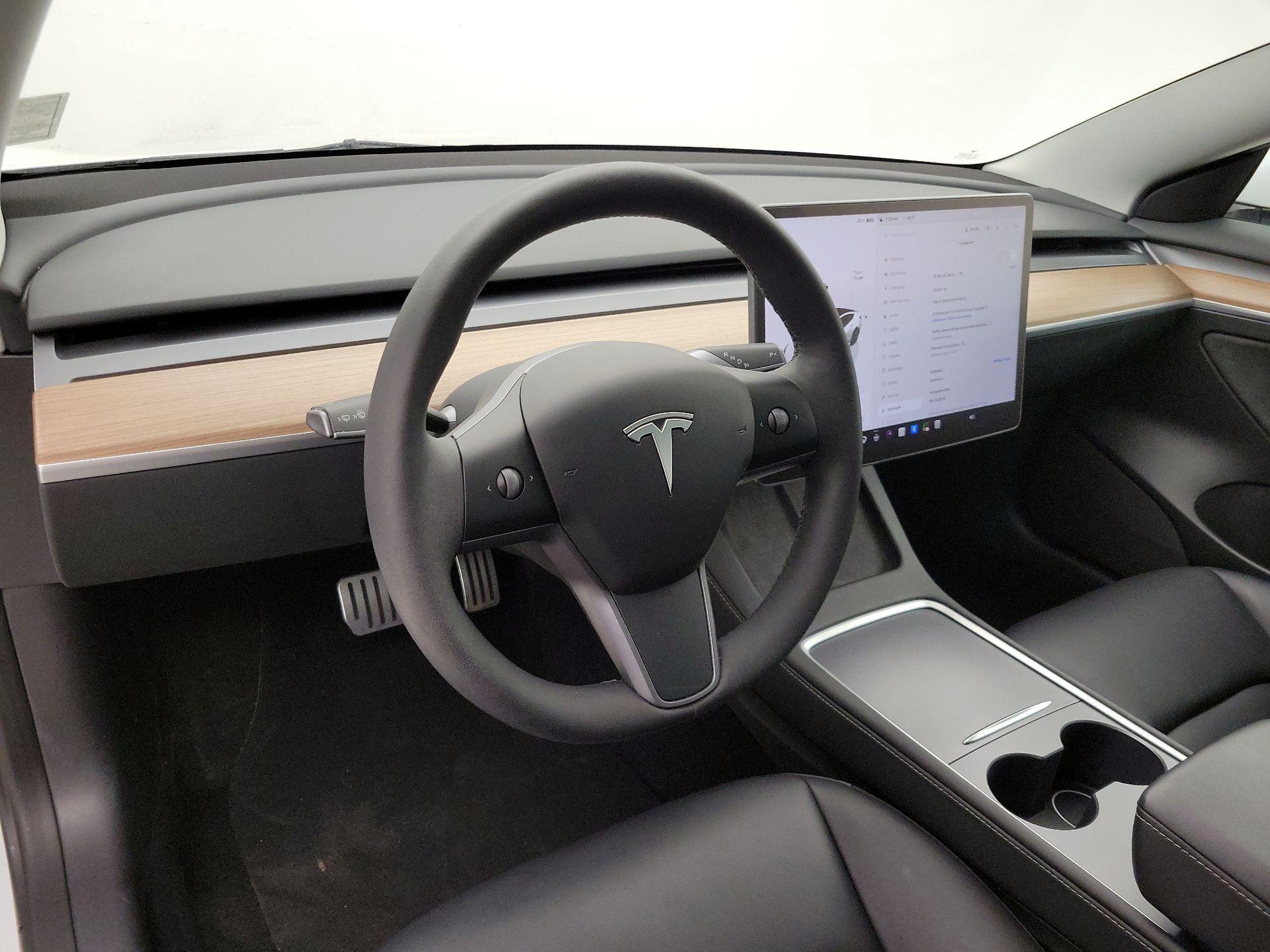 Thumbnail: 2023 Tesla Model 3 - 9