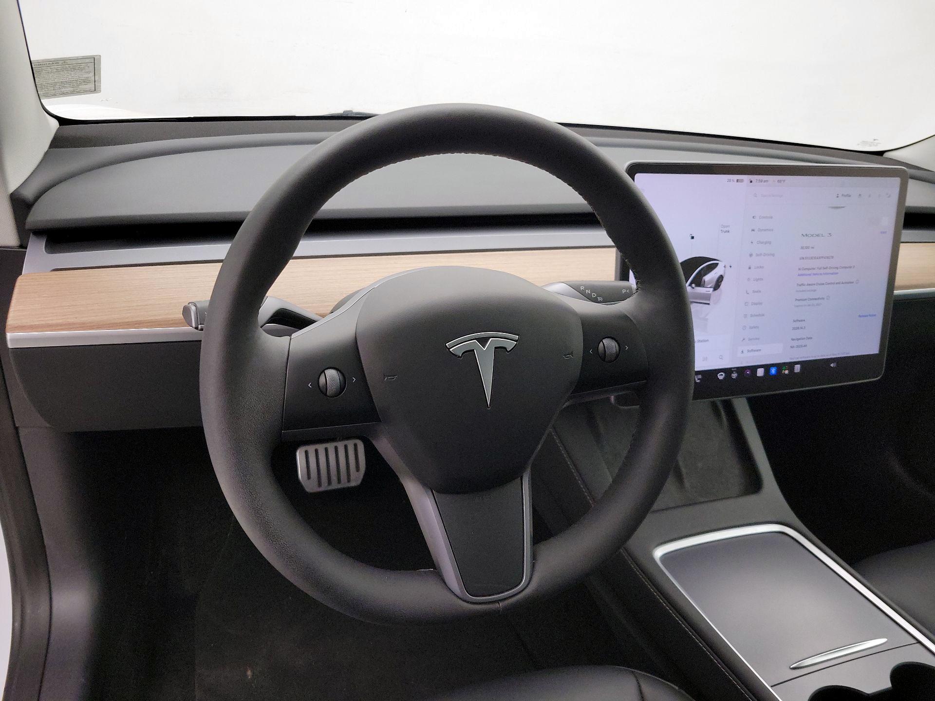 Thumbnail: 2023 Tesla Model 3 - 10