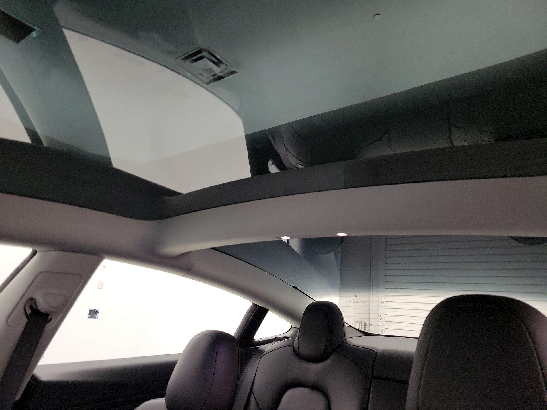 Thumbnail: 2023 Tesla Model 3 - 18