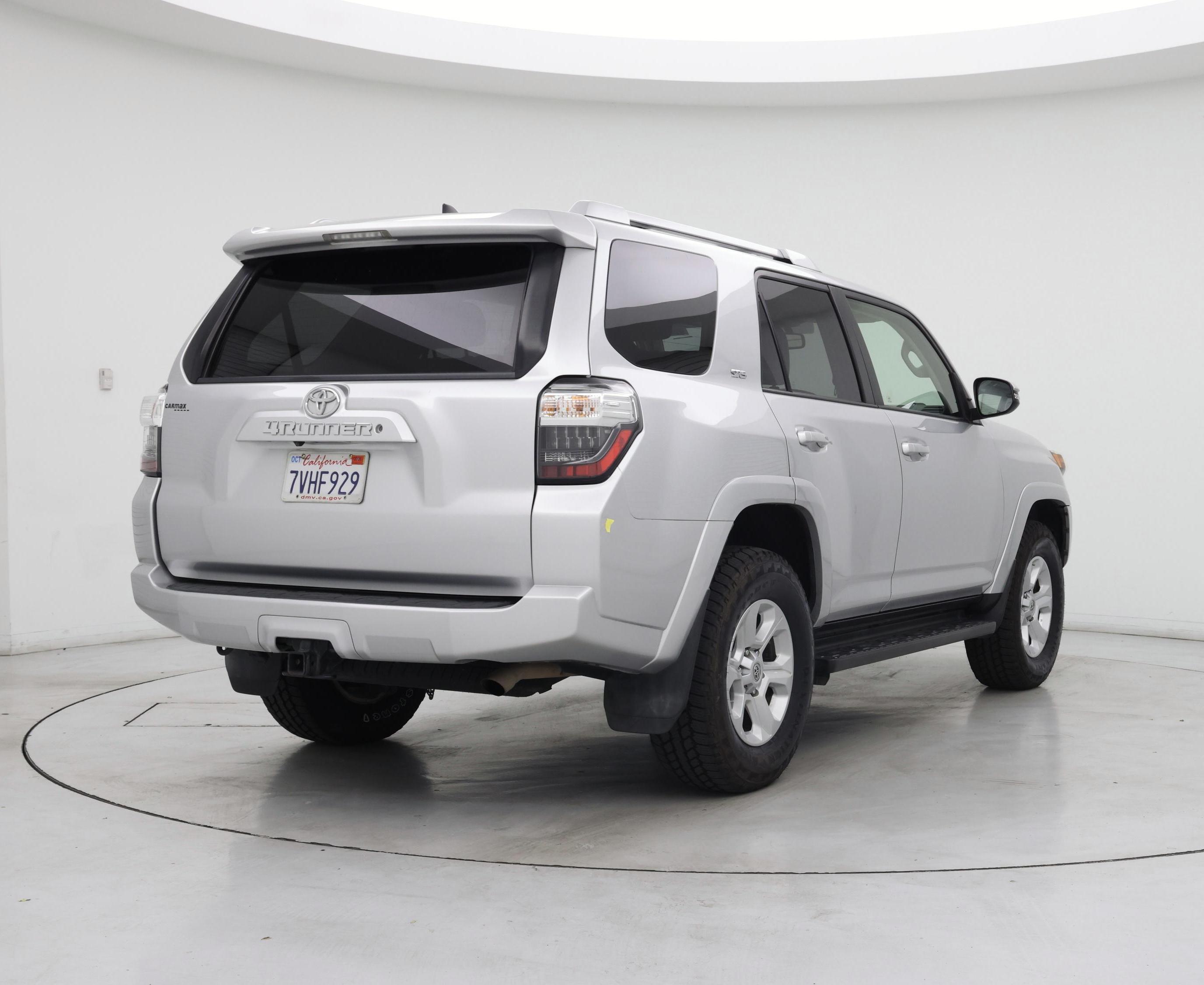 Thumbnail: 2016 Toyota 4Runner - 8