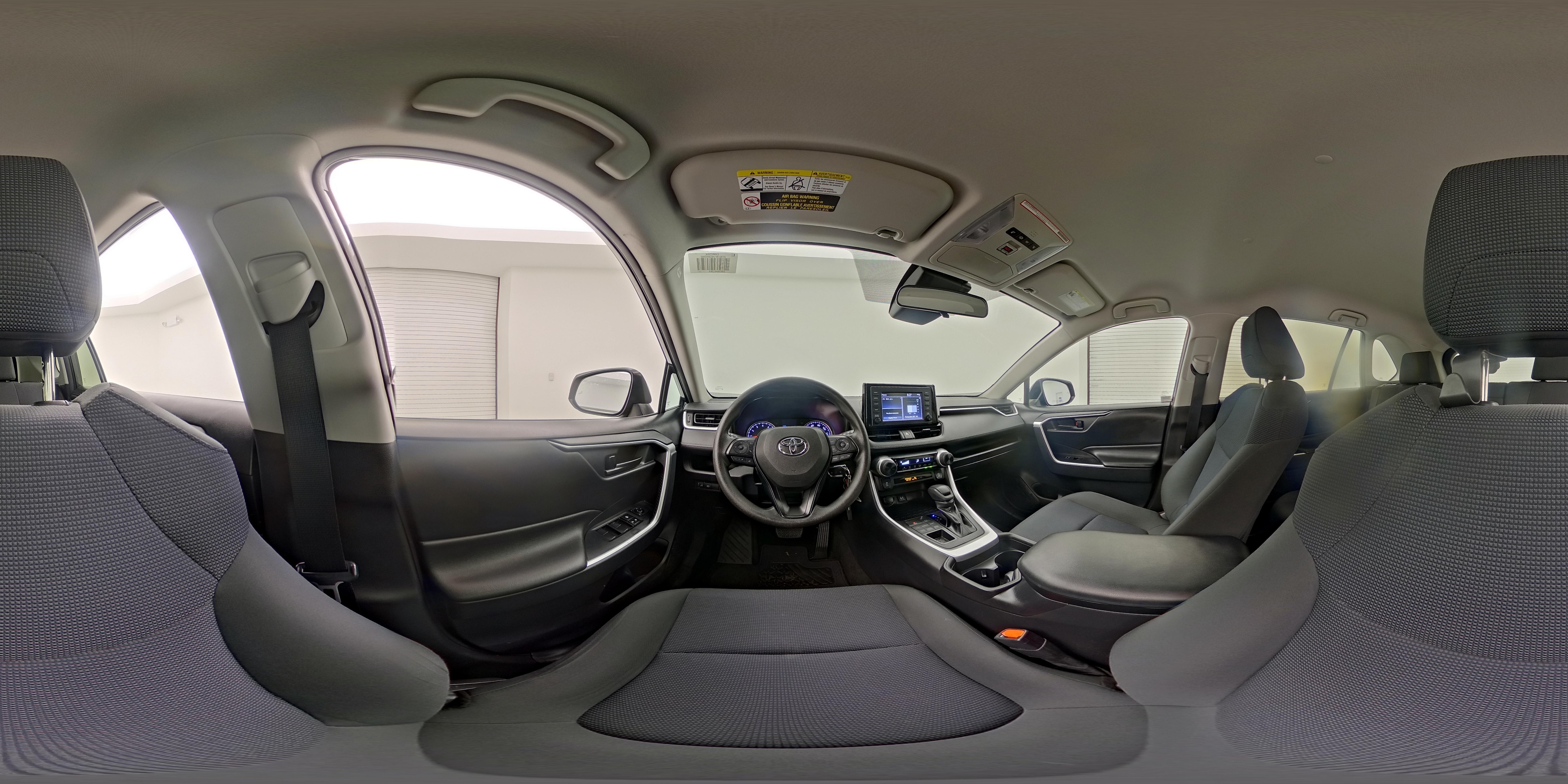 2019 Toyota RAV4 LE - Photo 24