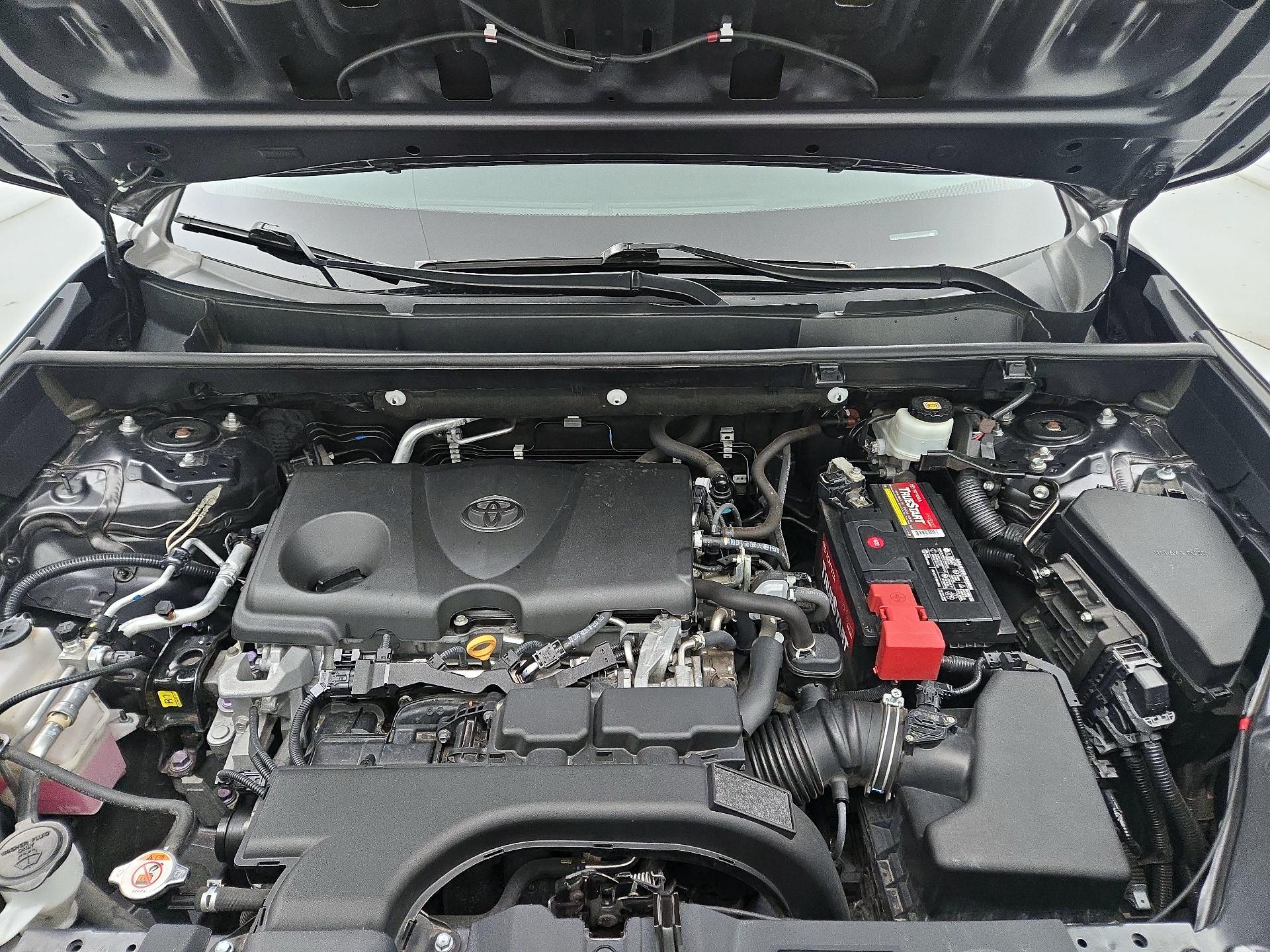 Thumbnail: 2019 Toyota RAV4 - 19