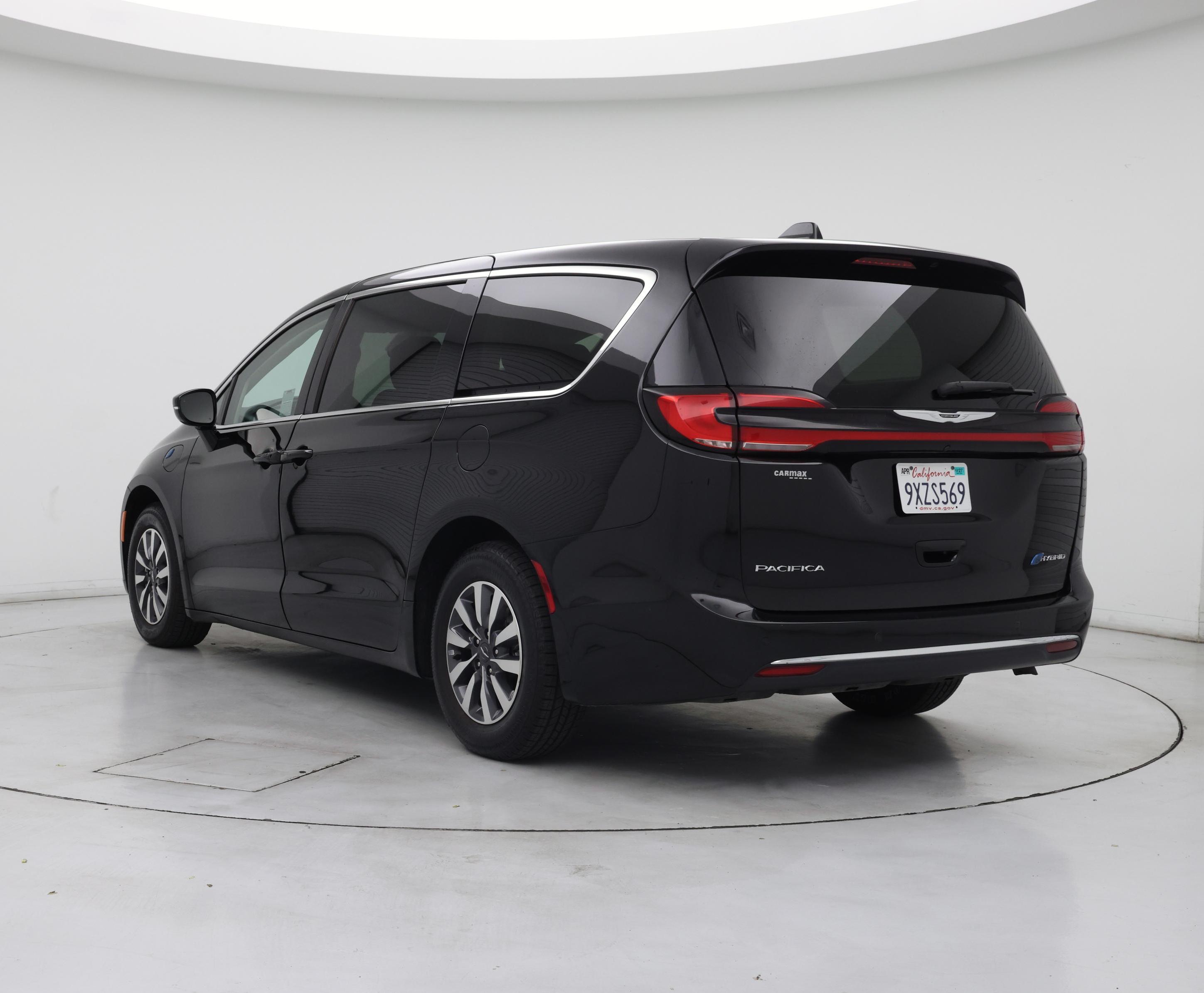 Thumbnail: 2024 Chrysler Pacifica - 2