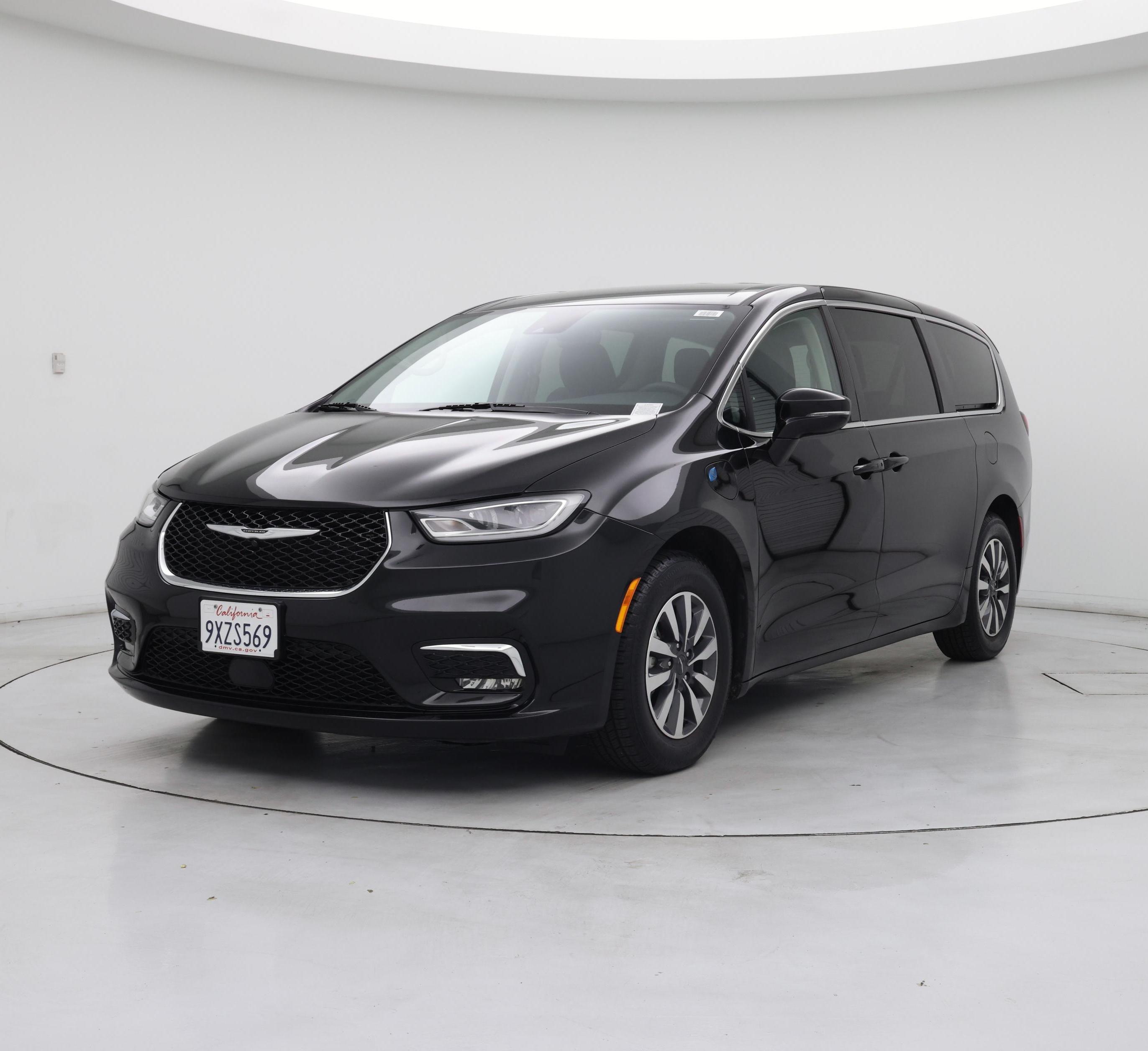 Thumbnail: 2024 Chrysler Pacifica - 4