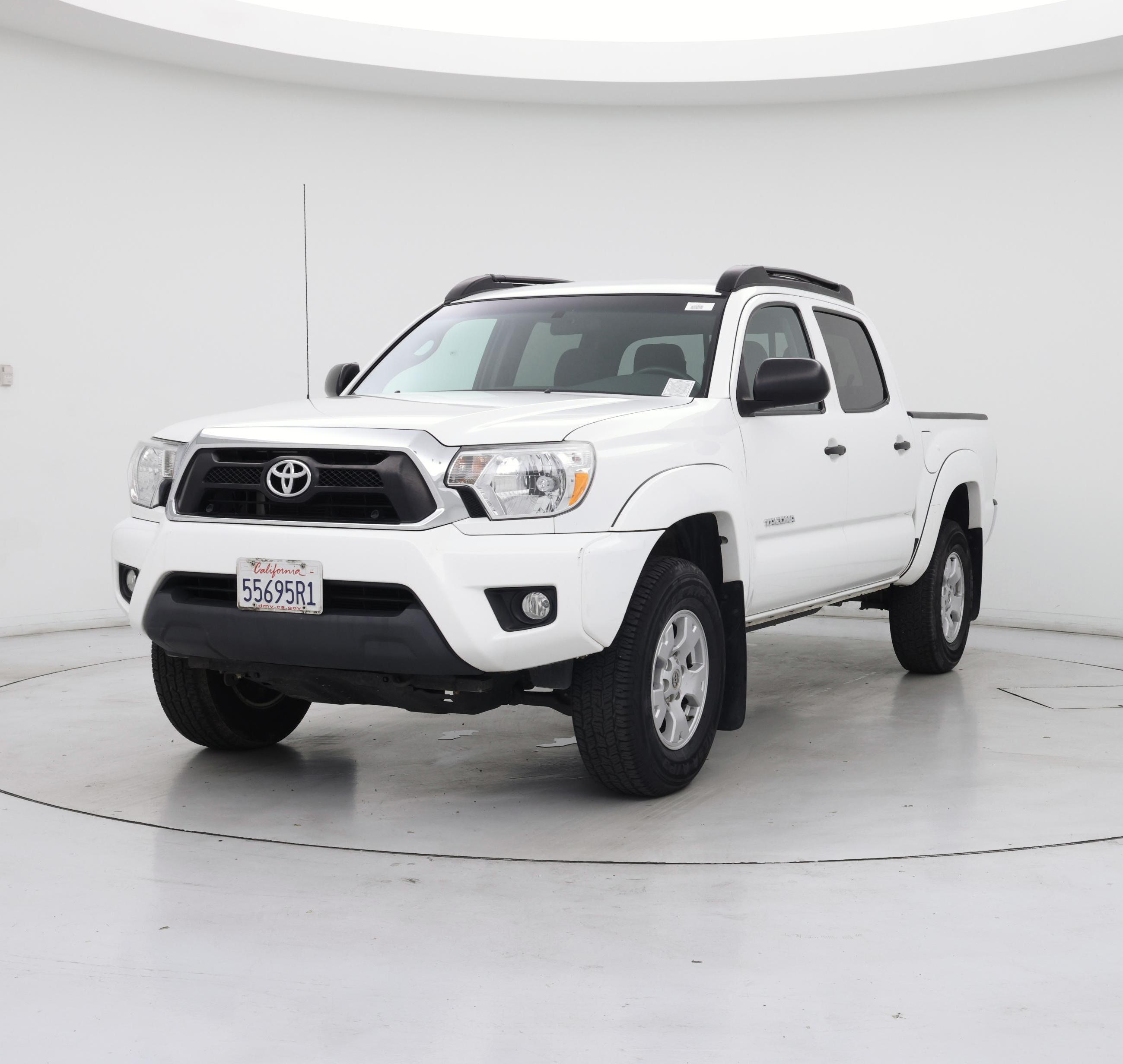 Thumbnail: 2014 Toyota Tacoma - 4