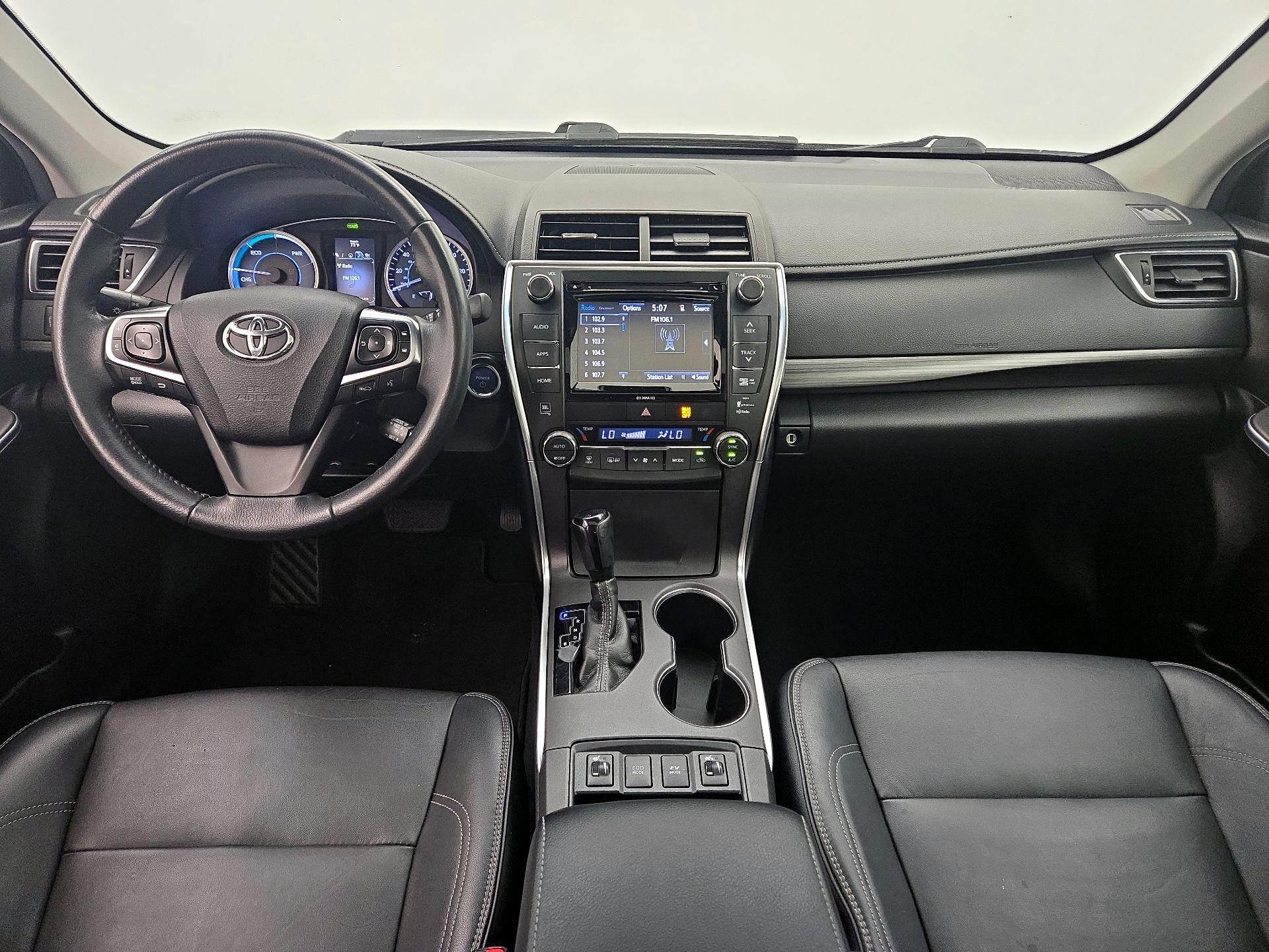 Thumbnail: 2016 Toyota Camry - 9