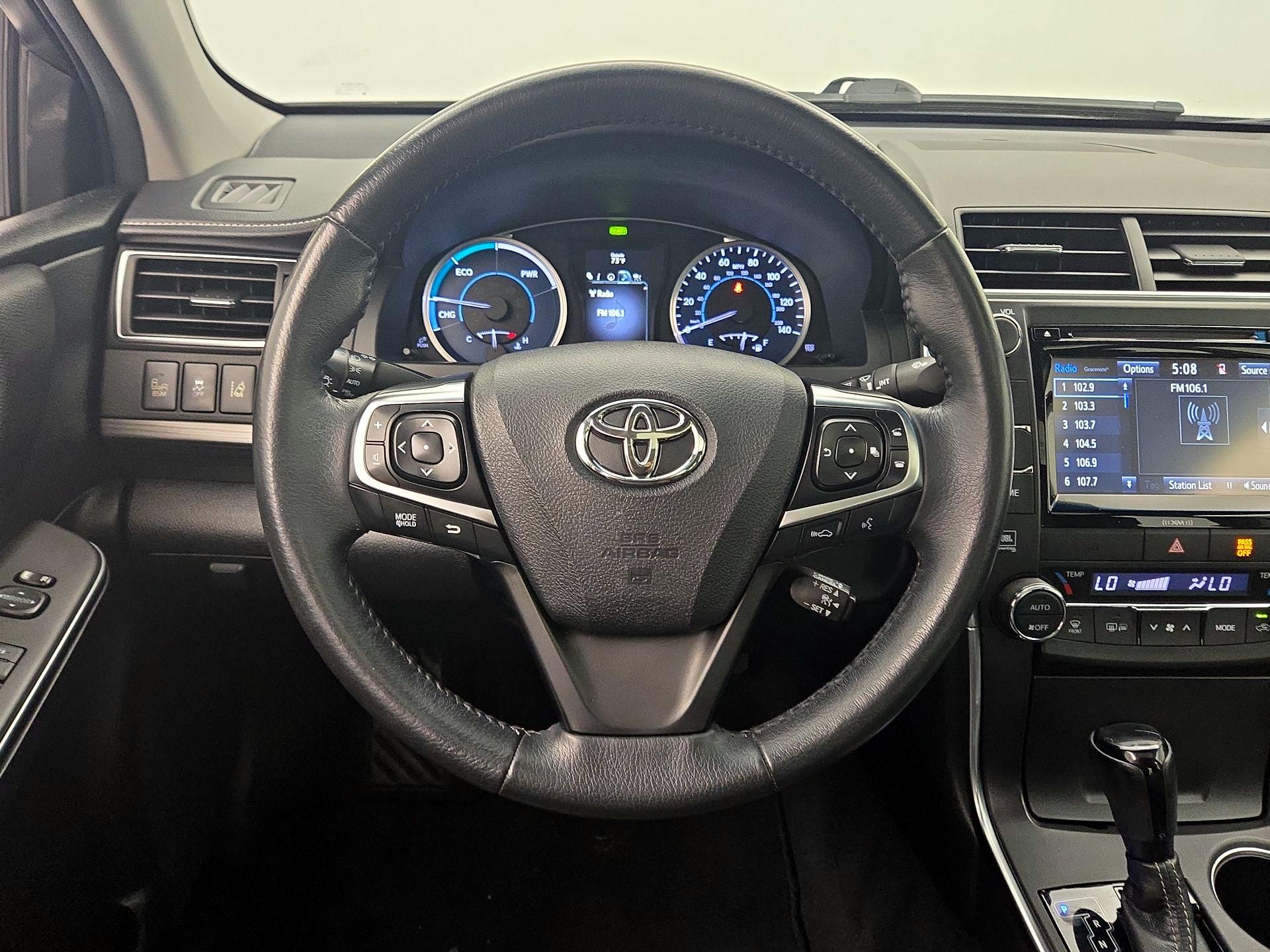 Thumbnail: 2016 Toyota Camry - 10