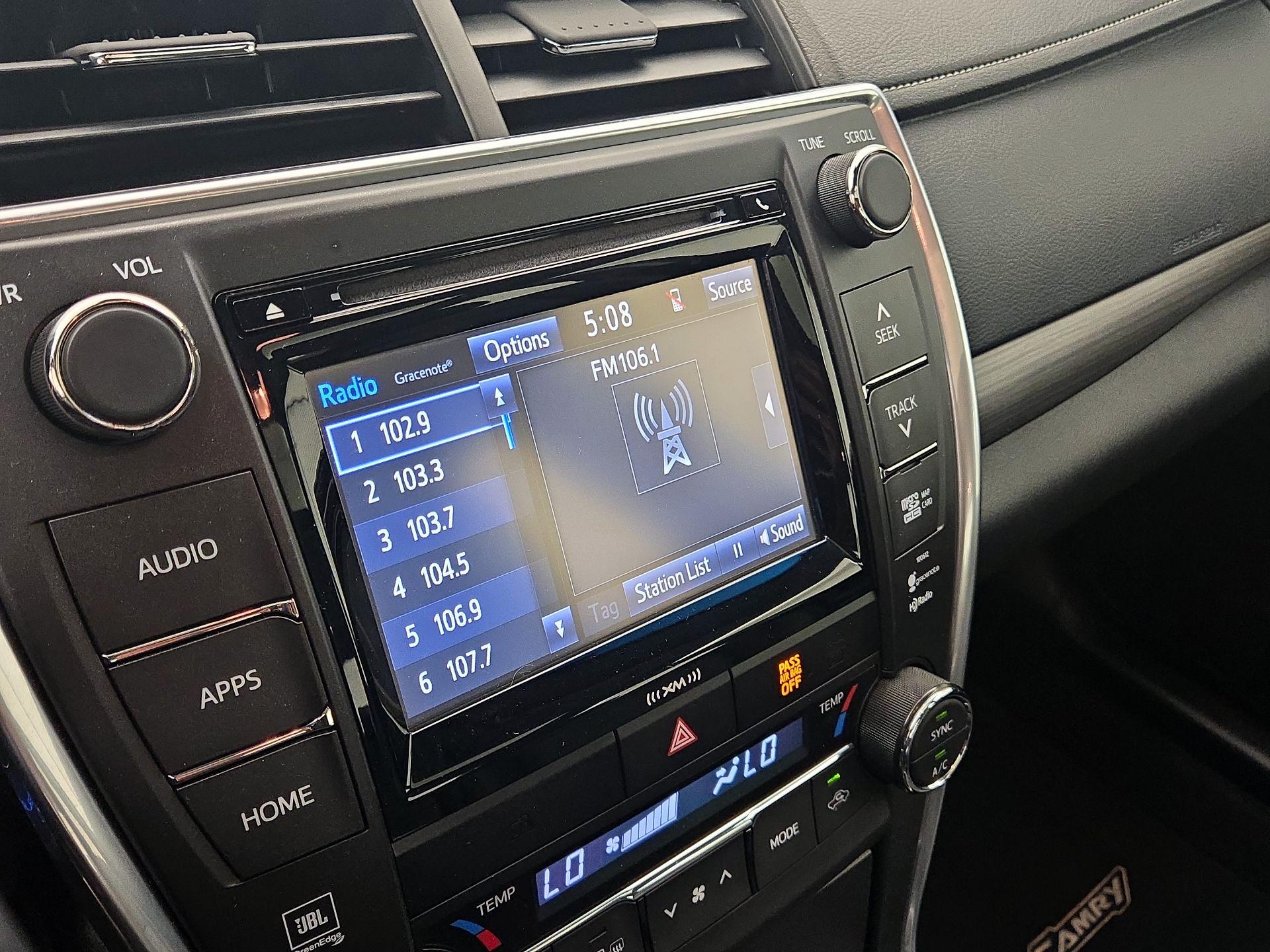 Thumbnail: 2016 Toyota Camry - 15