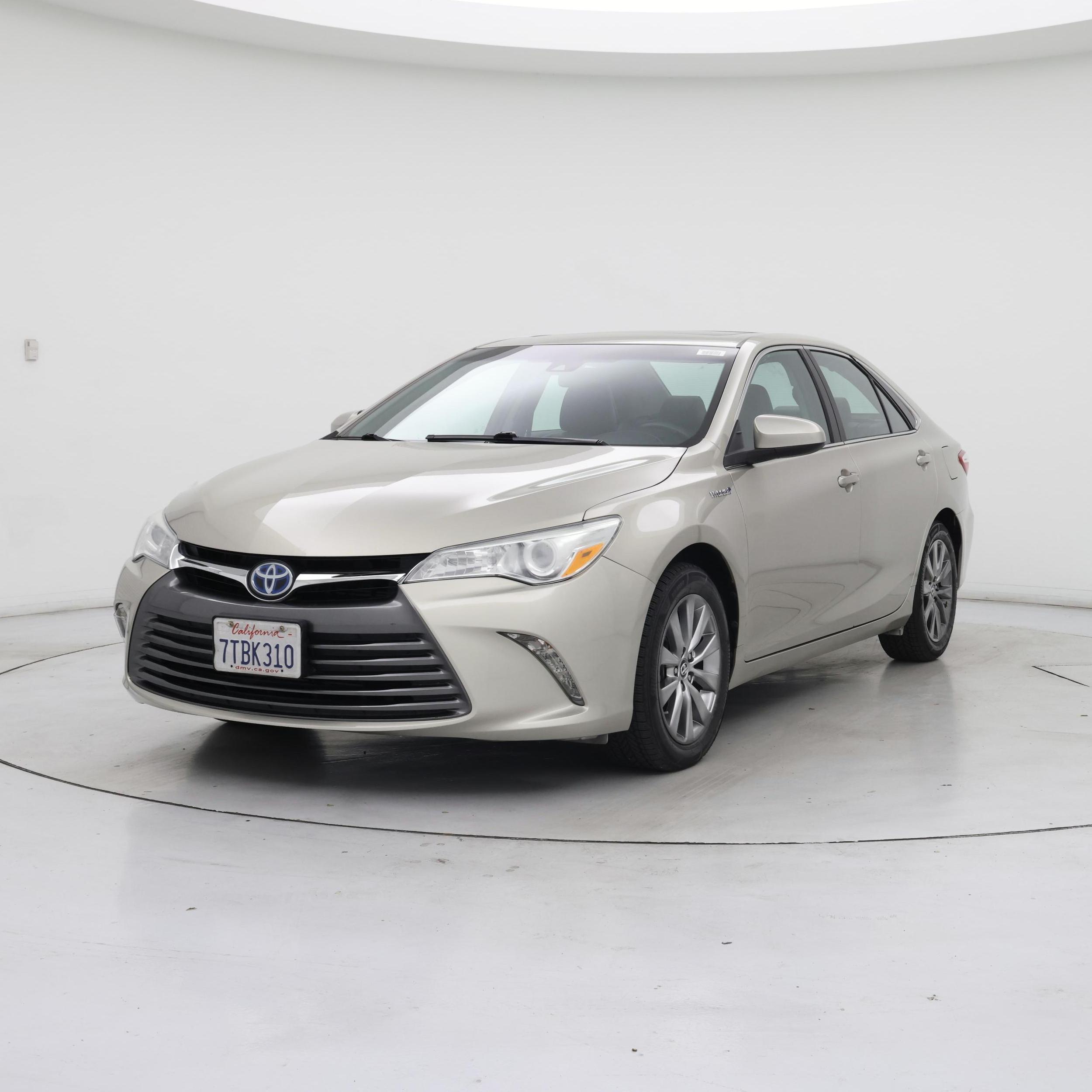 Thumbnail: 2016 Toyota Camry - 4