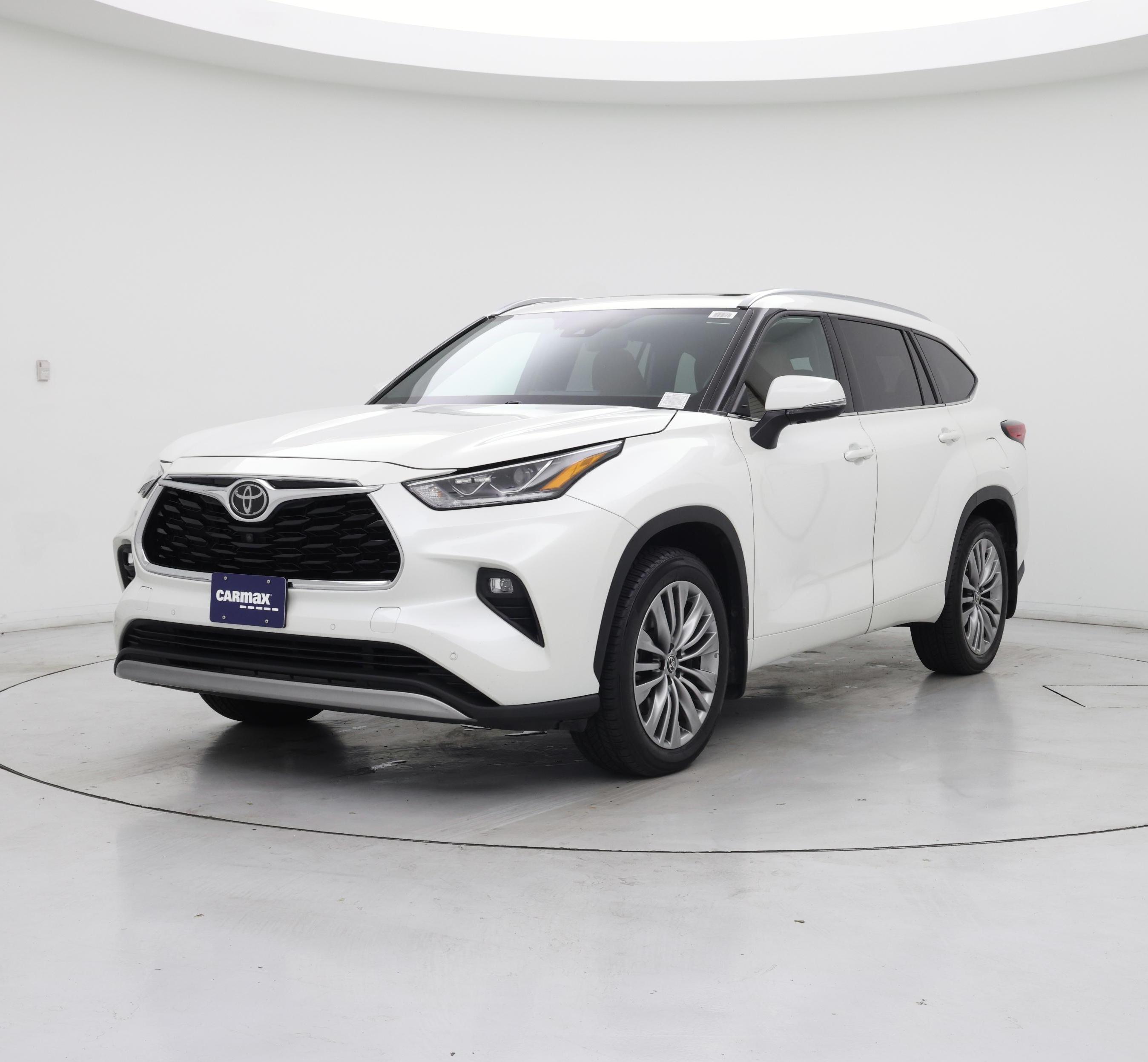 Thumbnail: 2021 Toyota Highlander - 4