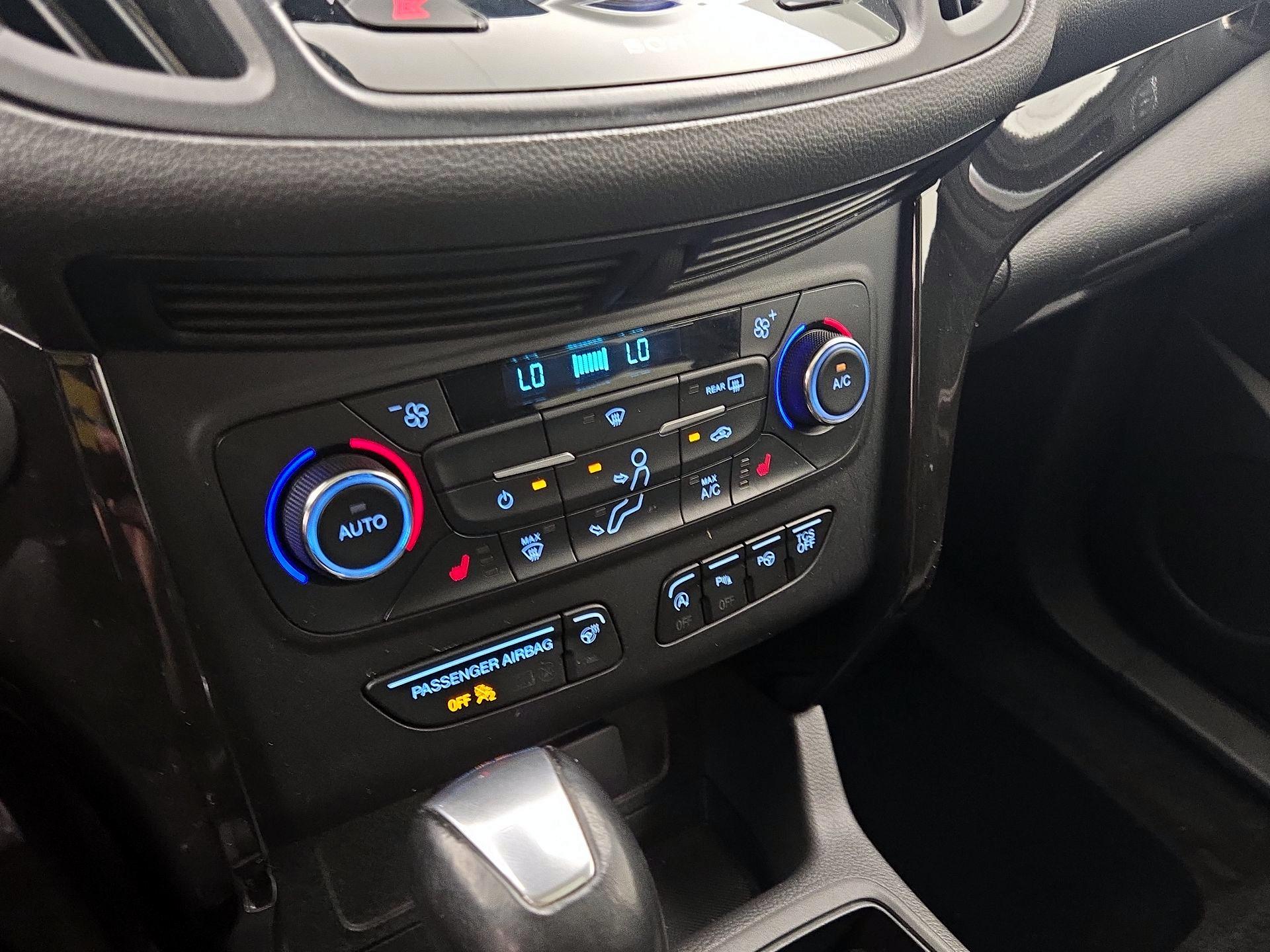 Thumbnail: 2017 Ford Escape - 17