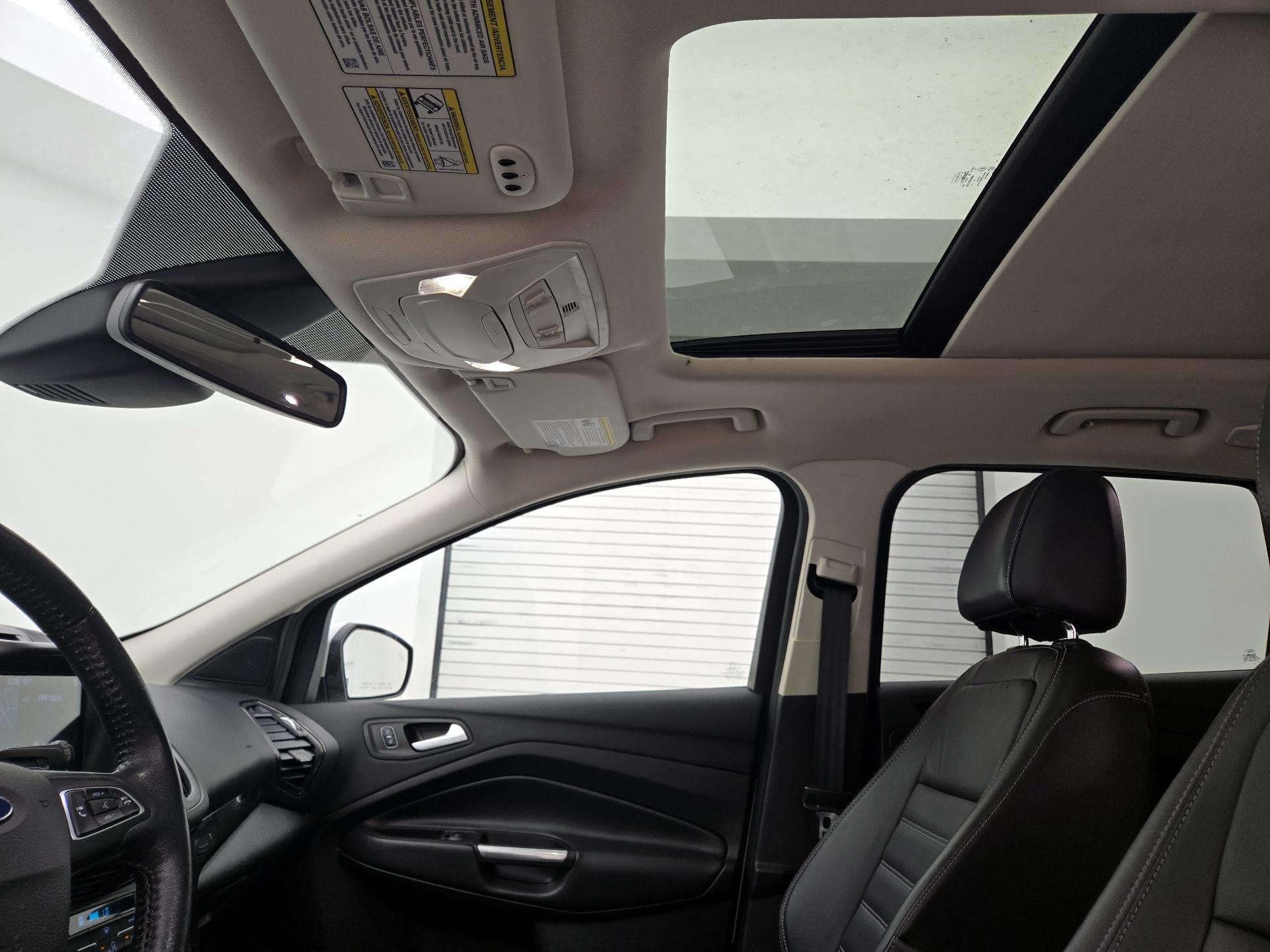 Thumbnail: 2017 Ford Escape - 20