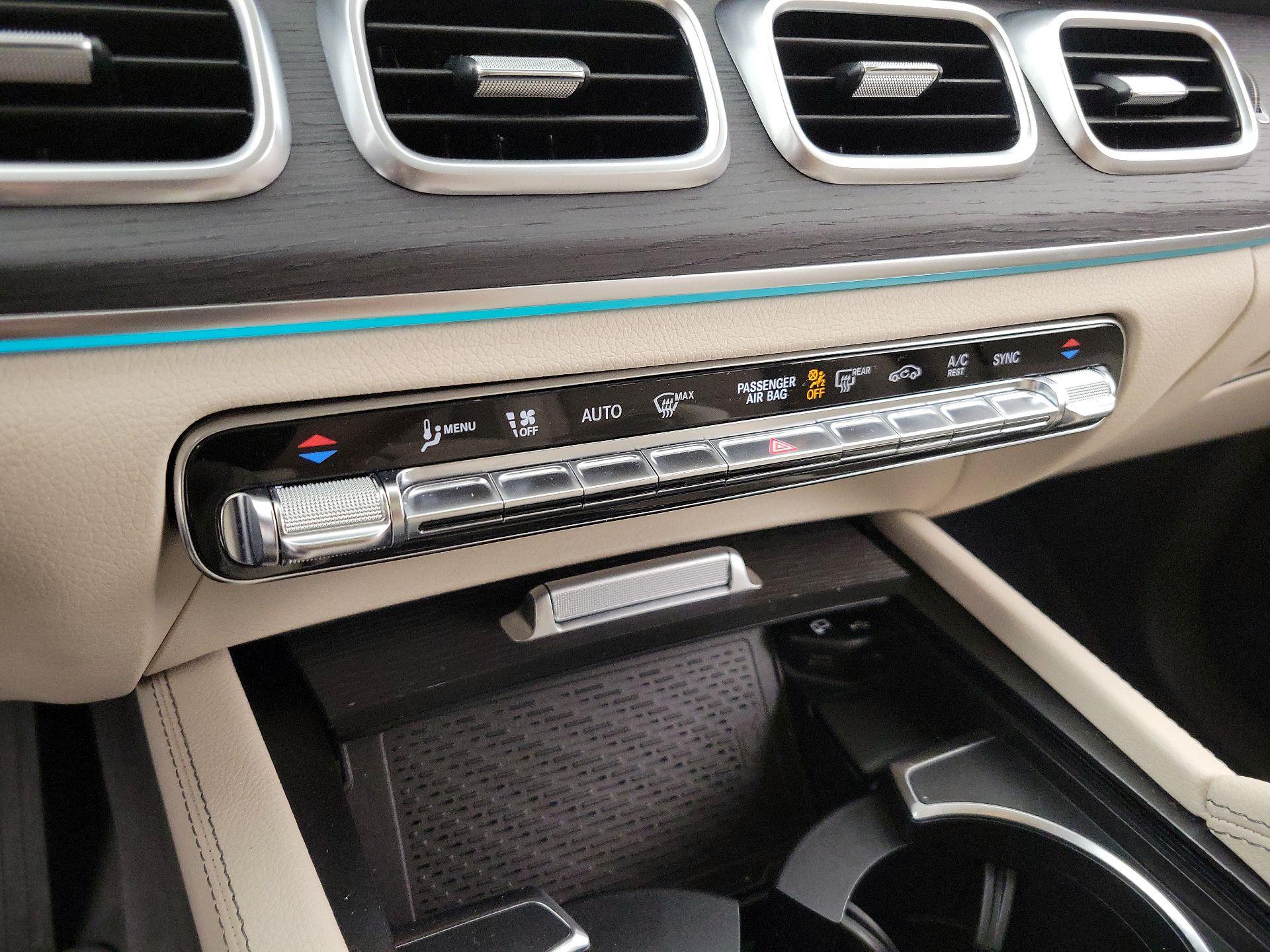 Thumbnail: 2020 Mercedes-Benz GLE - 17