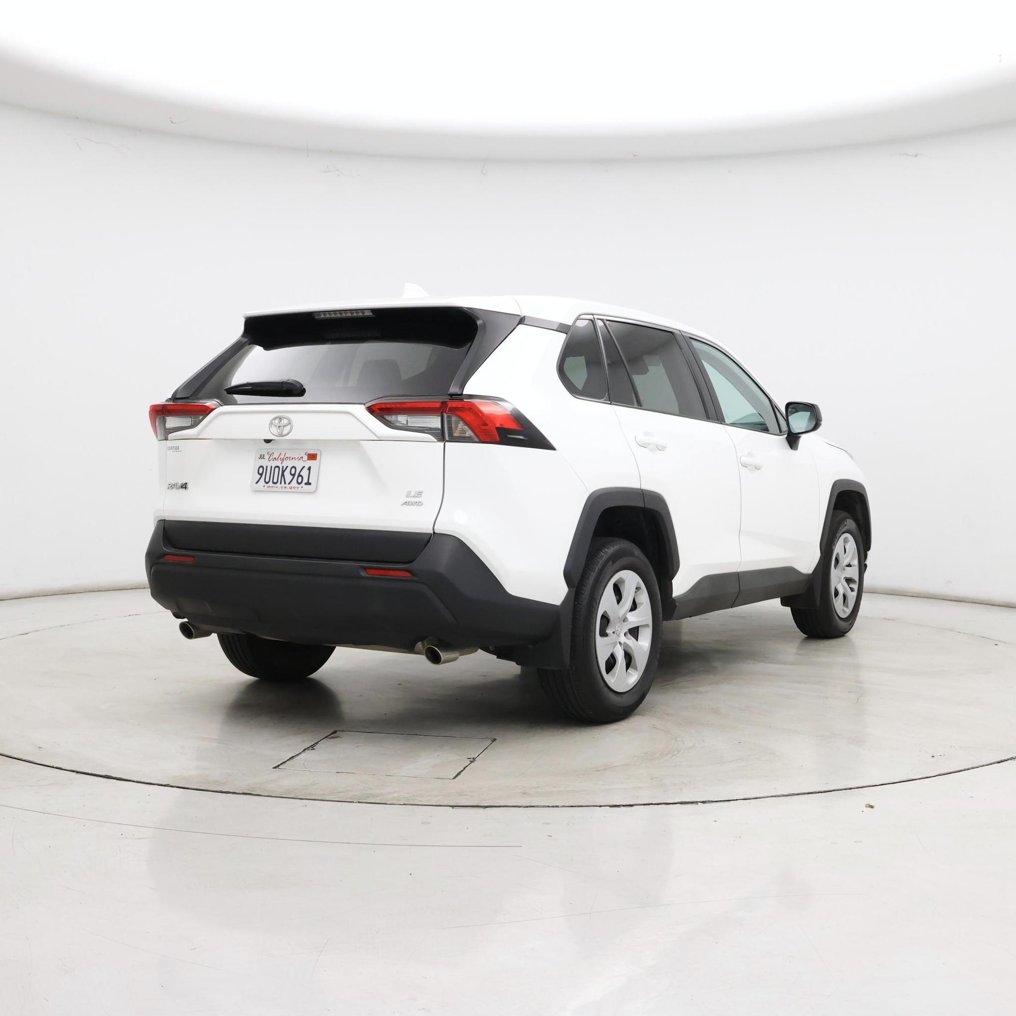 Thumbnail: 2025 Toyota RAV4 - 8