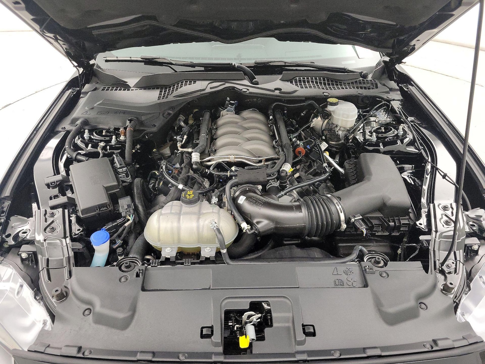 2020 Ford Mustang GT - Photo 22