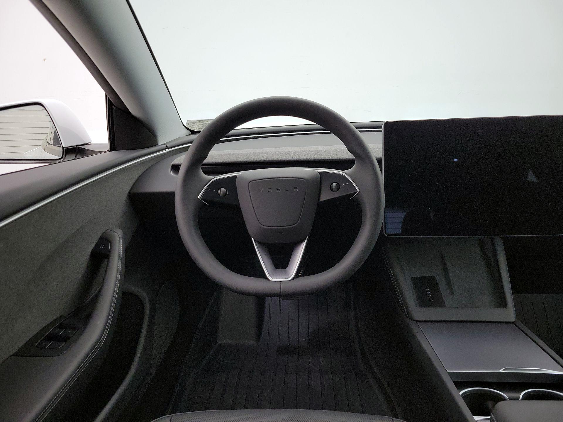 Thumbnail: 2024 Tesla Model 3 - 10
