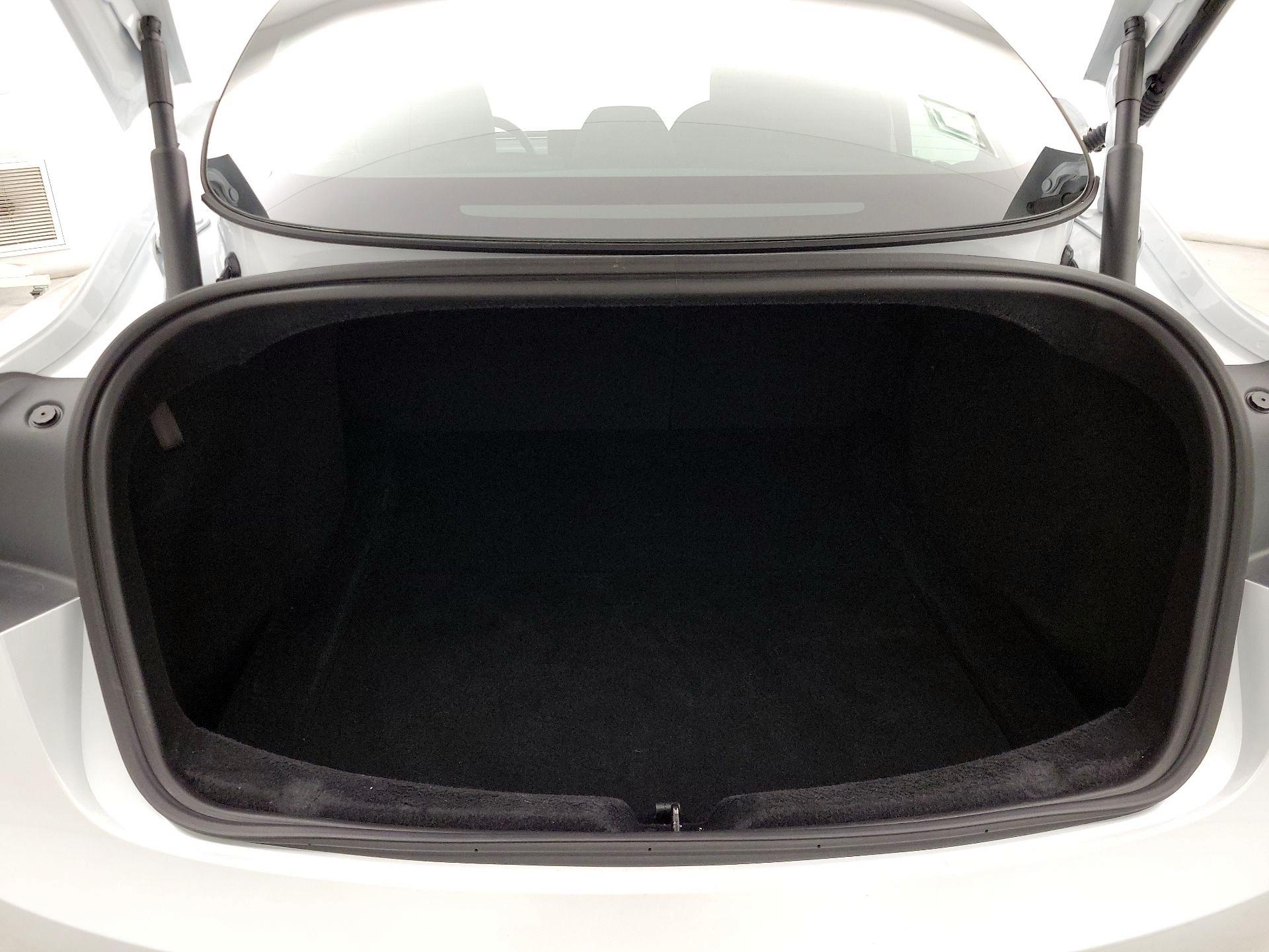 Thumbnail: 2024 Tesla Model 3 - 20