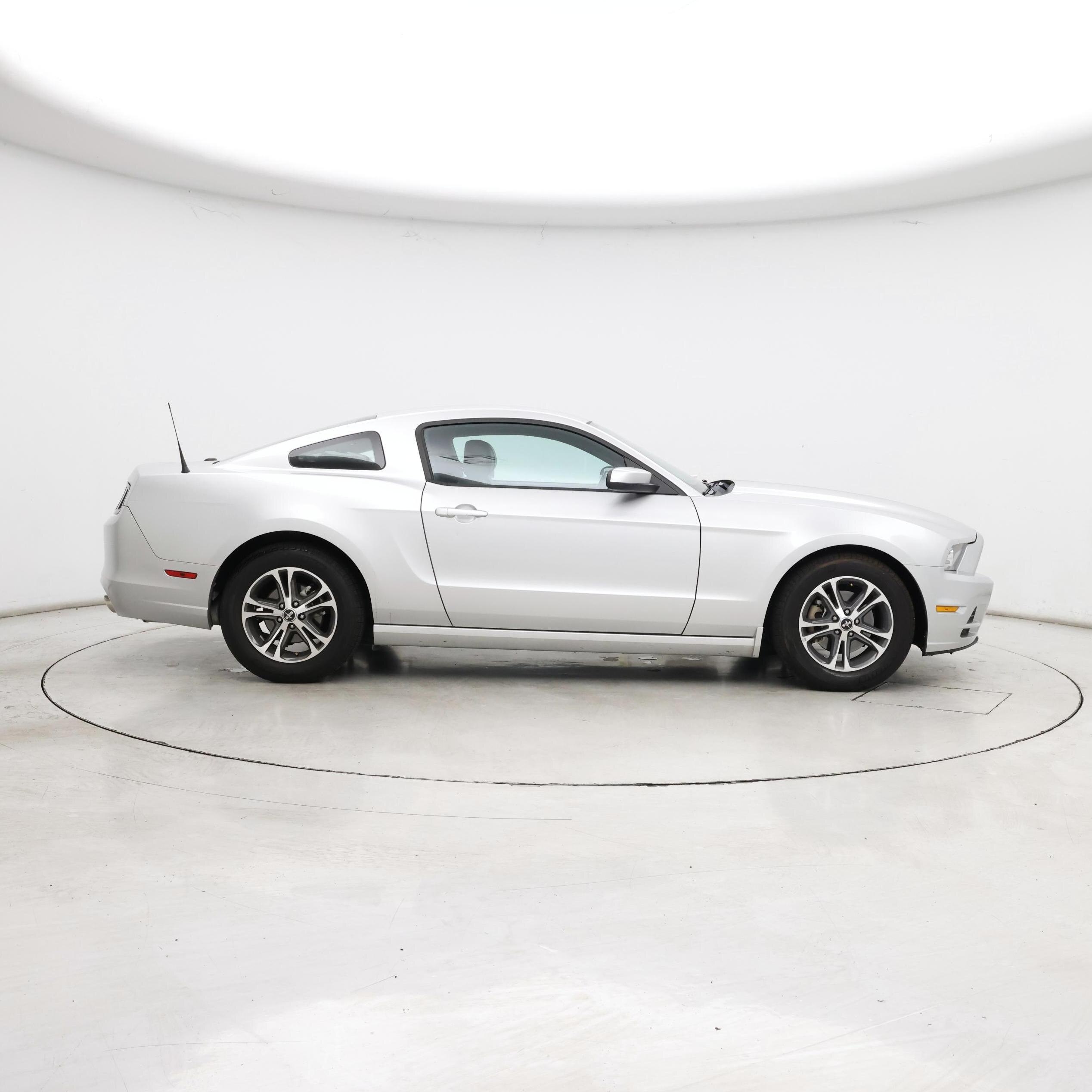 Thumbnail: 2014 Ford Mustang - 7