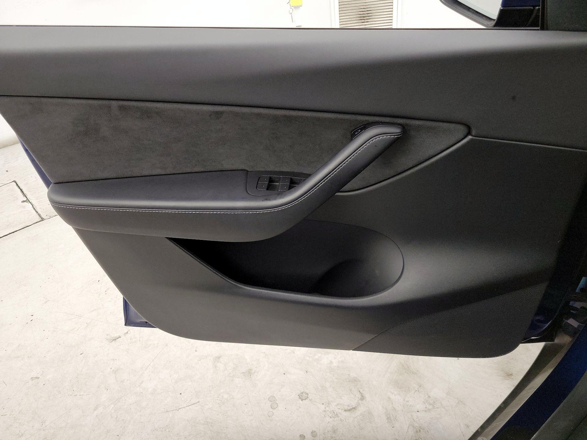 Thumbnail: 2021 Tesla Model Y - 12