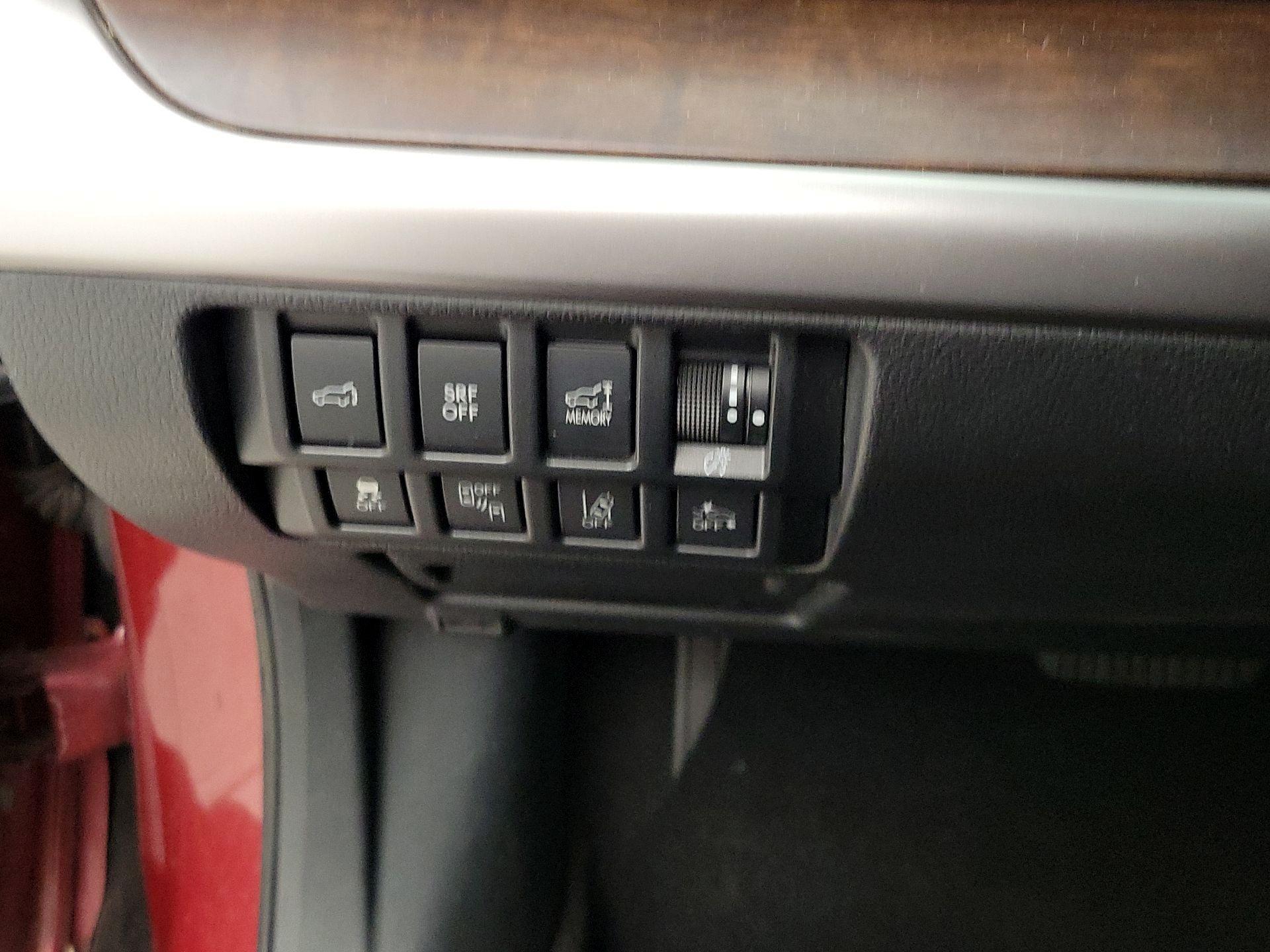 Thumbnail: 2015 Subaru Outback - 13